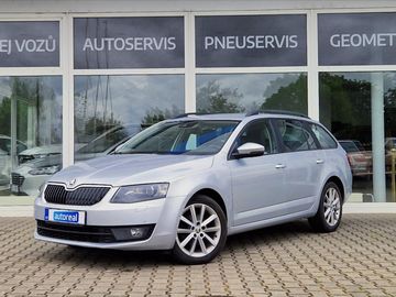 2,0 TDI DSG KLIMA VÝHŘEV DIGI