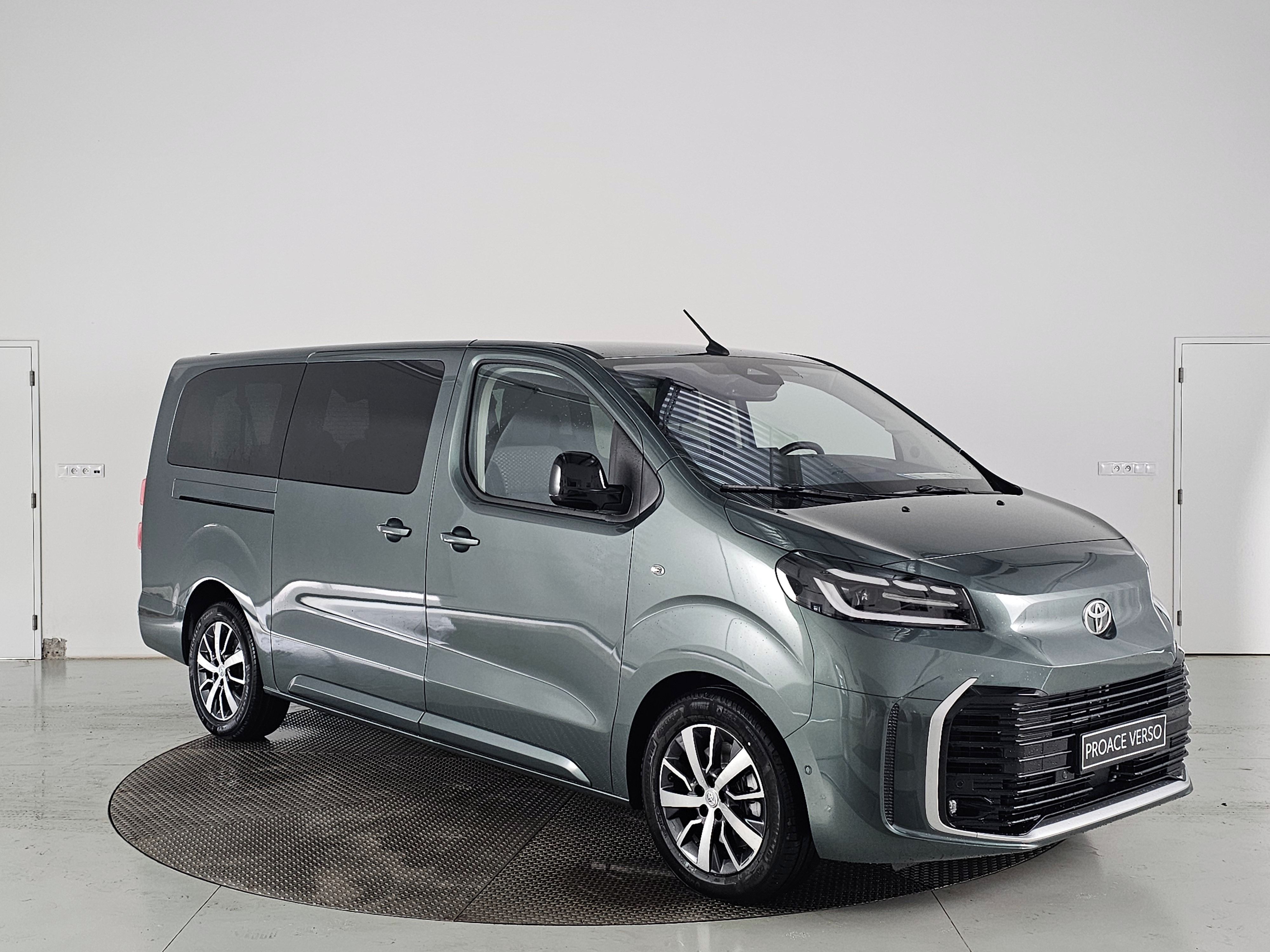Toyota Proace Verso, 2.2D 180k 8AT Family 8S Webast - fotka 2