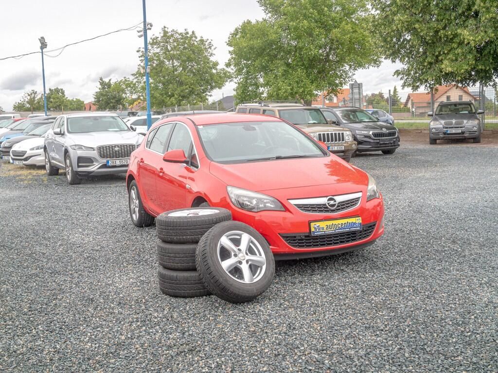 Opel Astra, 1.7D 81KW – 2x KOLA - fotka 3