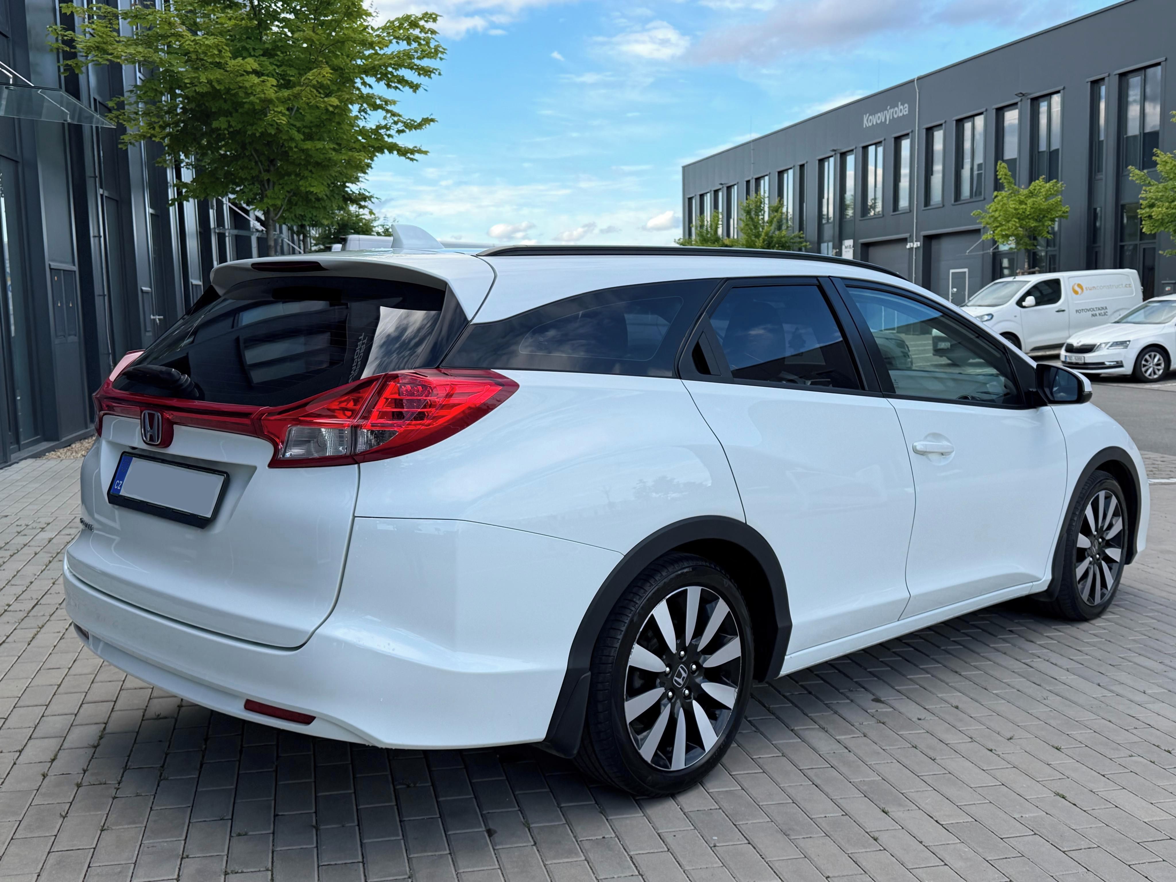 Honda Civic, 1.6 i-DTEC 88KW,Led,Kamera - fotka 3