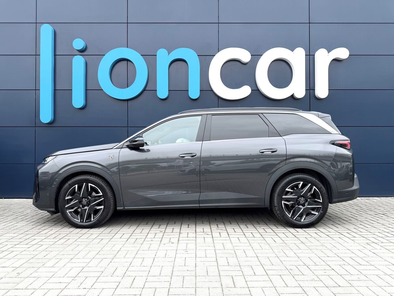 Peugeot 5008, GT HYBRID 145k, Ventilované se - fotka 4