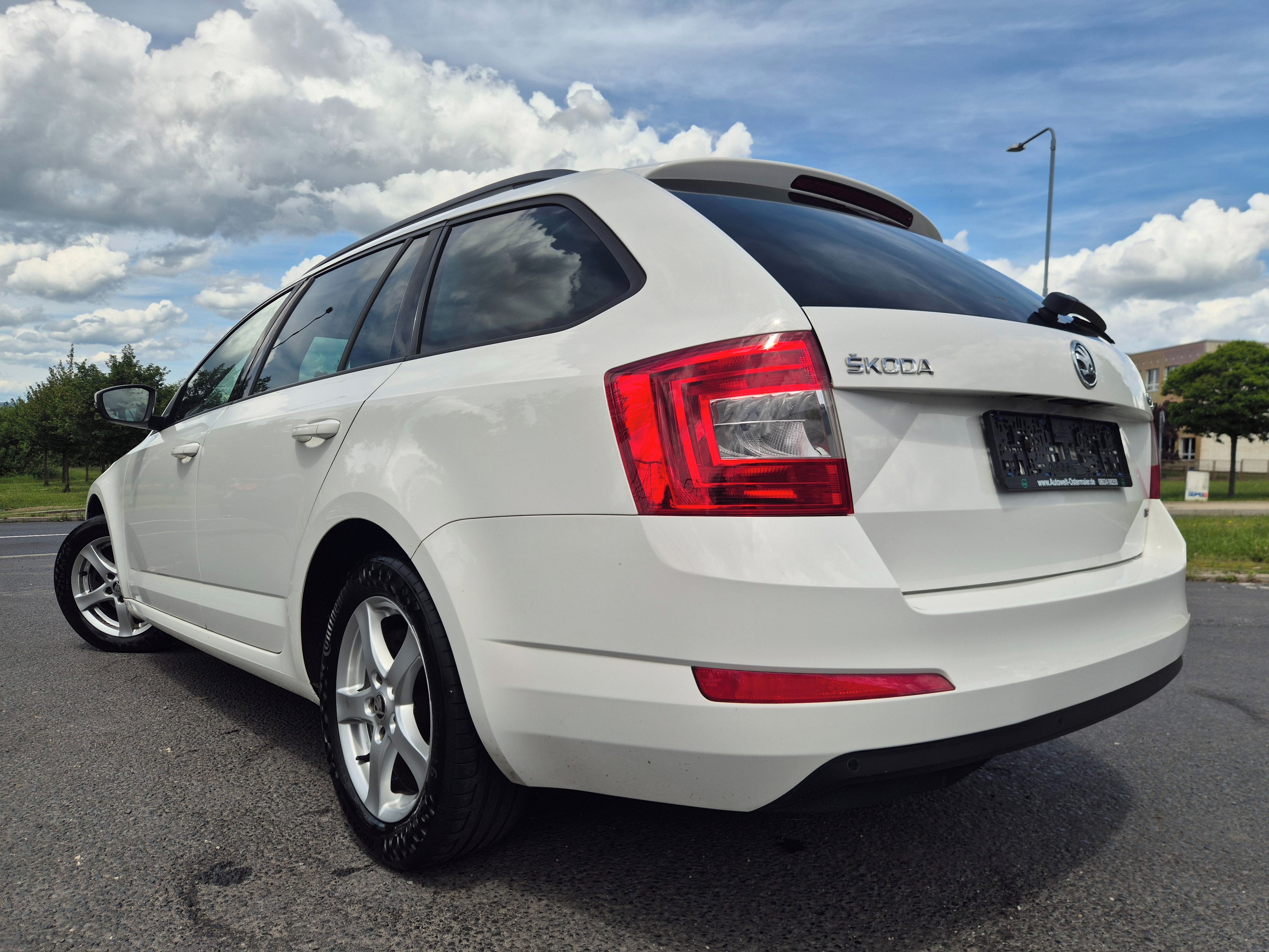 Škoda Octavia, 1 maj.plný servis ZÁRUKA 1 ROK - fotka 4