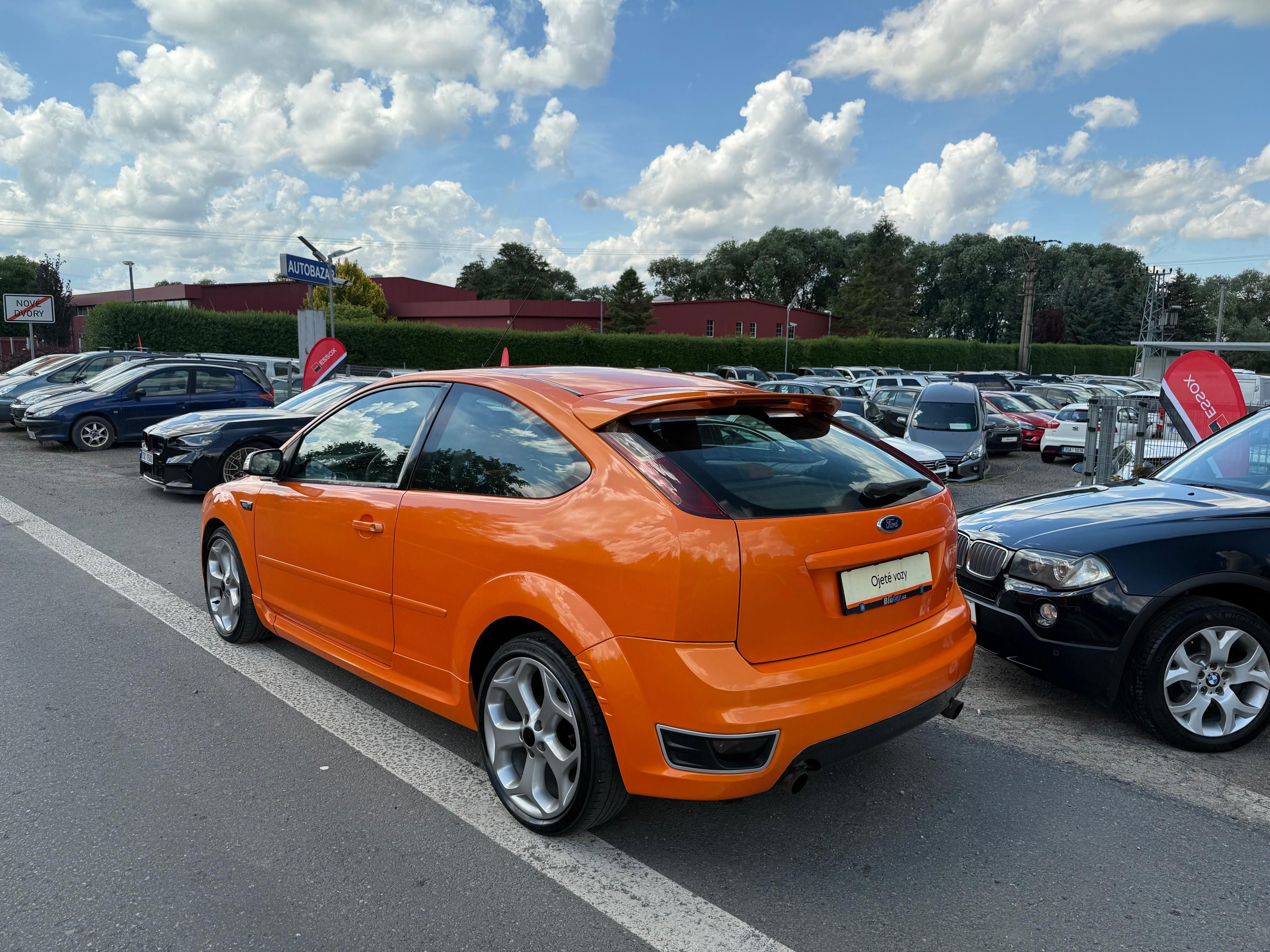 Ford Focus, ST 225 2.5i 166kw Navi Recaro - fotka 5
