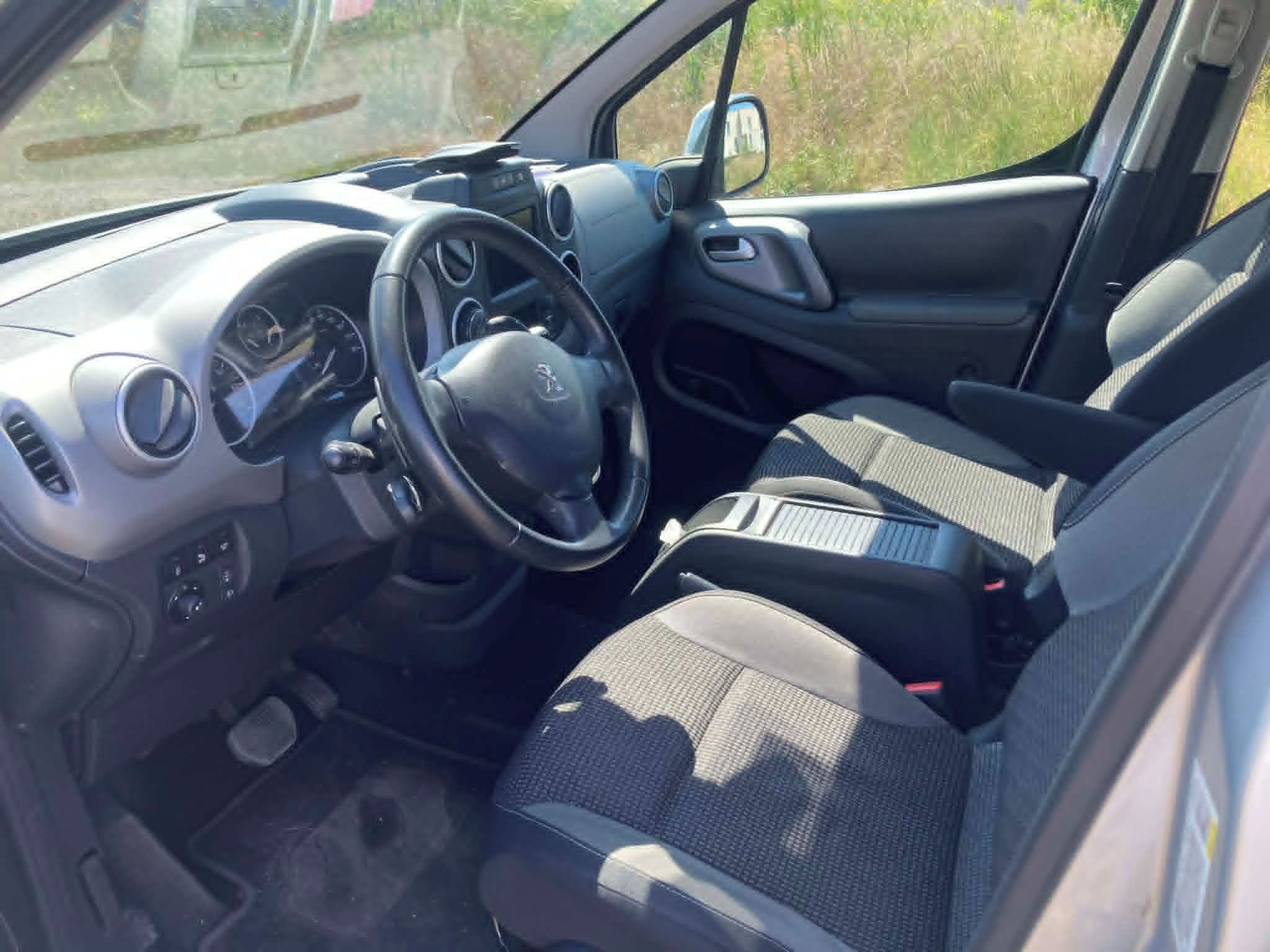 Peugeot Partner Tepee, 1,6 HDI AUTOMAT+KLIMA+TEMPOMAT - fotka 3