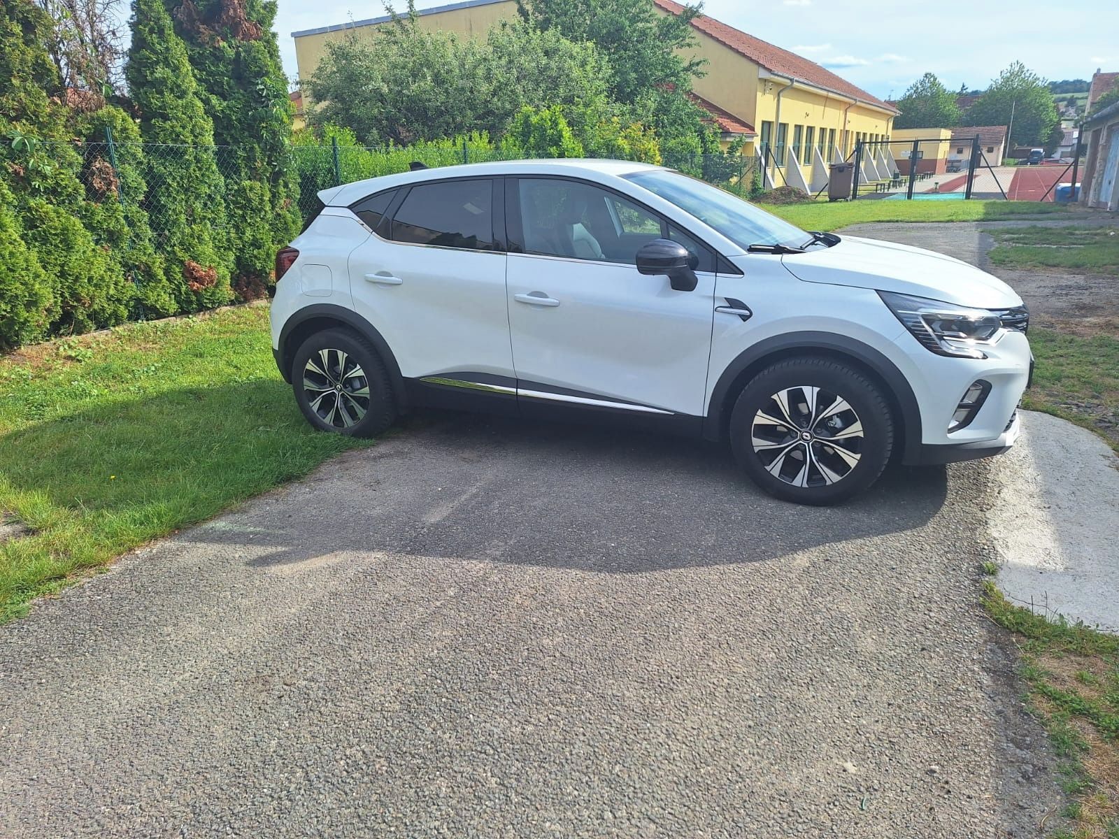 Renault Captur, 1.3 TCE servisní knížka - fotka 4