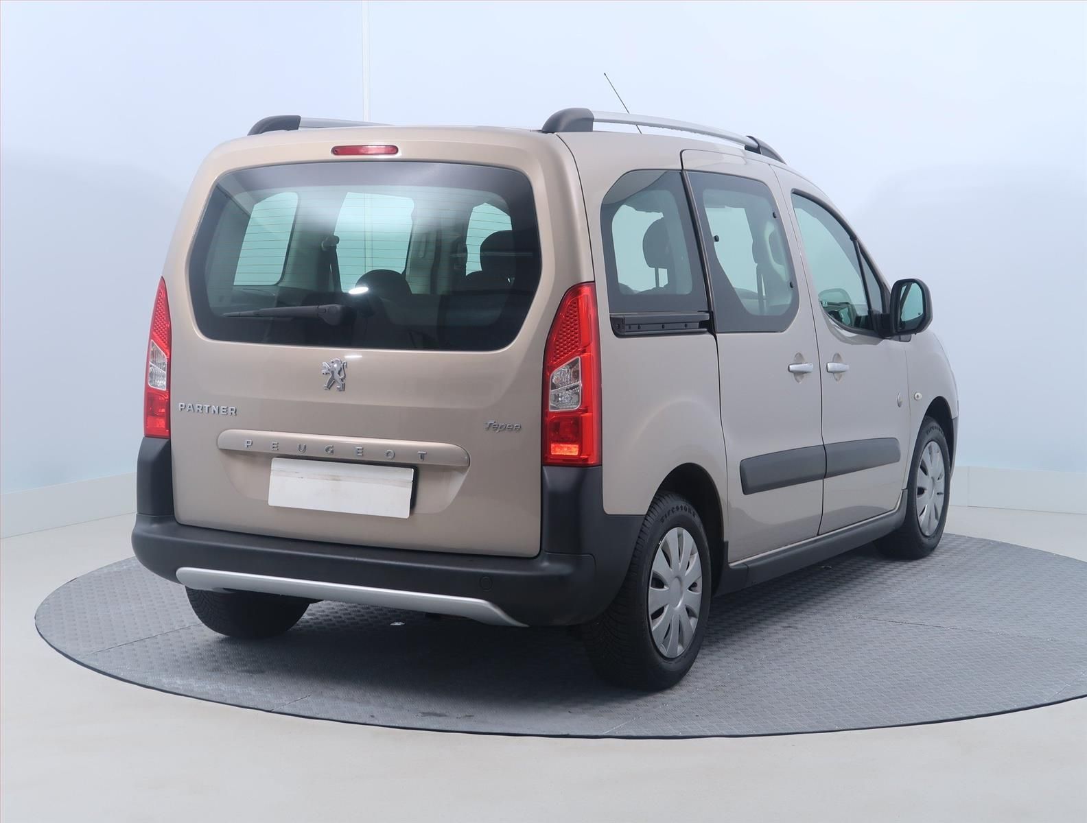 Peugeot Partner, 1.6 16V, 5Míst, Klima, ČR - fotka 5