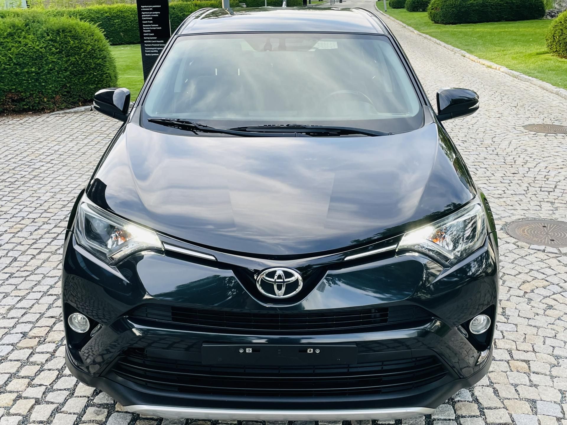 Toyota Rav4, 2.0D 1.MAJITEL KAMERA TAŽNÉ - fotka 6