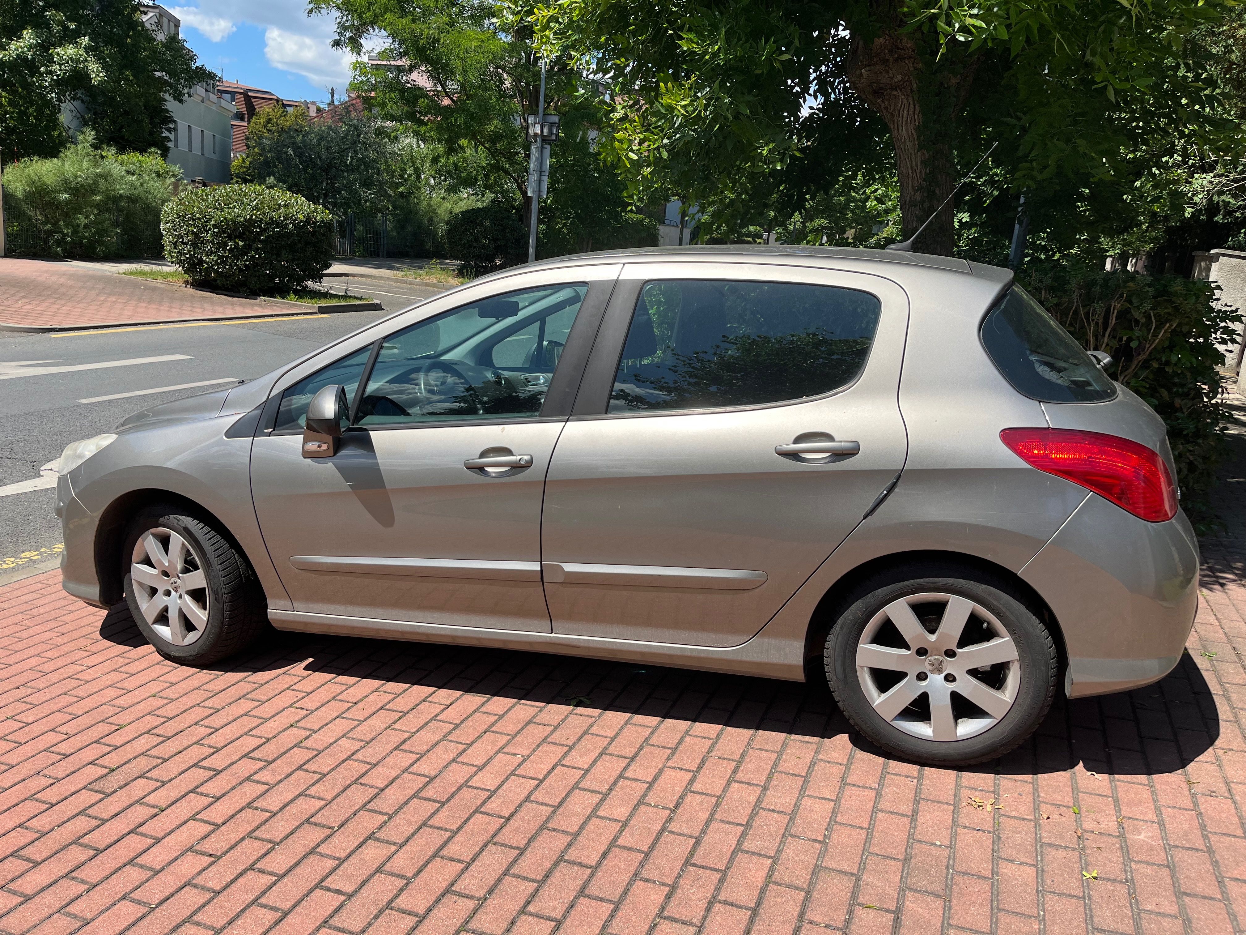 Peugeot 308 - fotka 3
