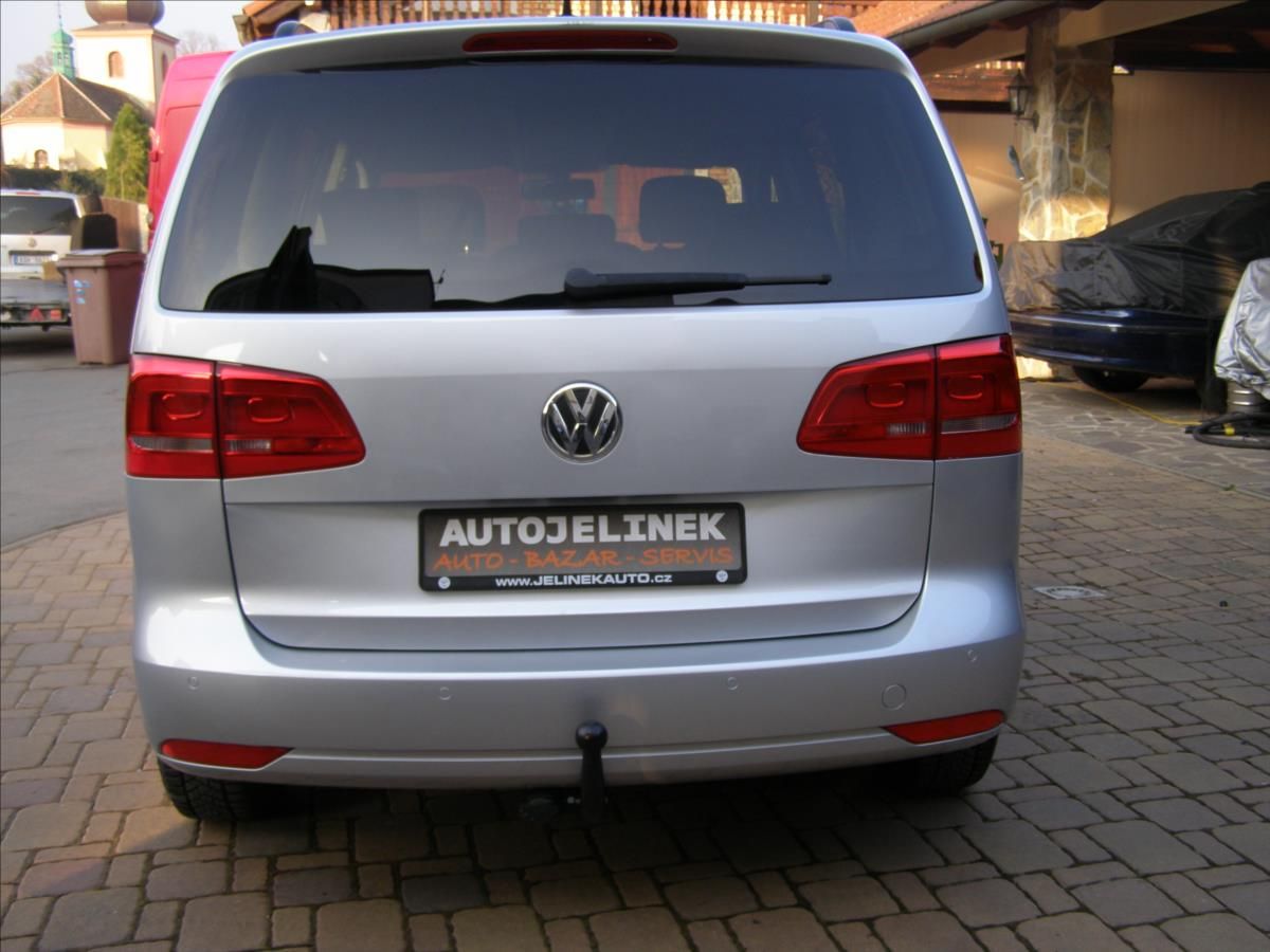 Volkswagen Touran, 1,2   77KW po STK - fotka 4