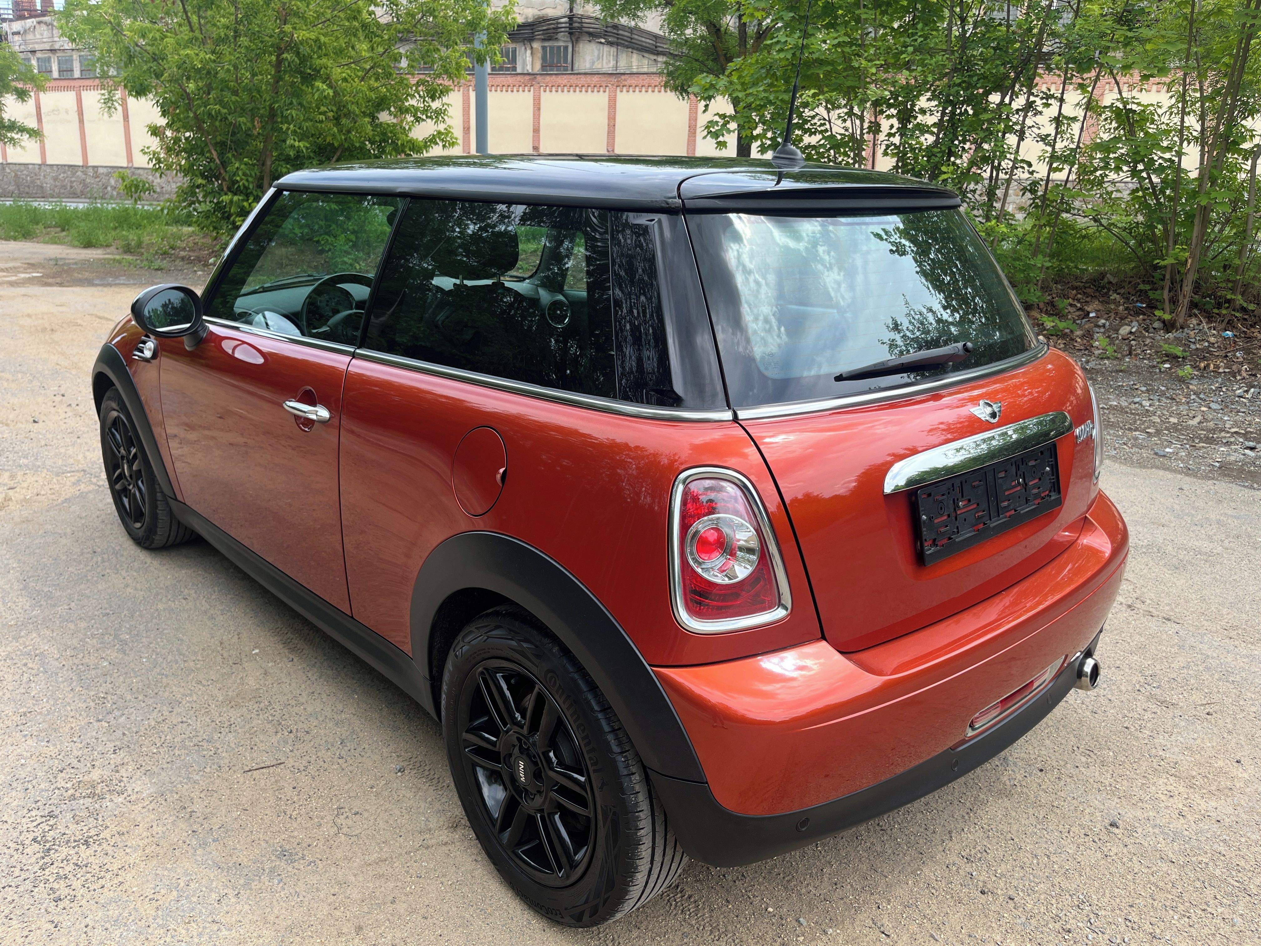Mini Cooper, 1.6D 82kw 1.maj 119.000km alu - fotka 4