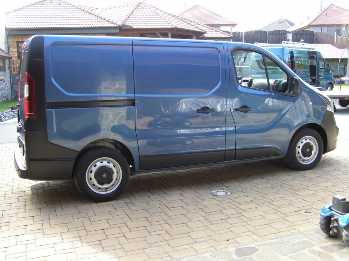 Opel Vivaro, 1,6   CDTI 89KW po STK - fotka 6