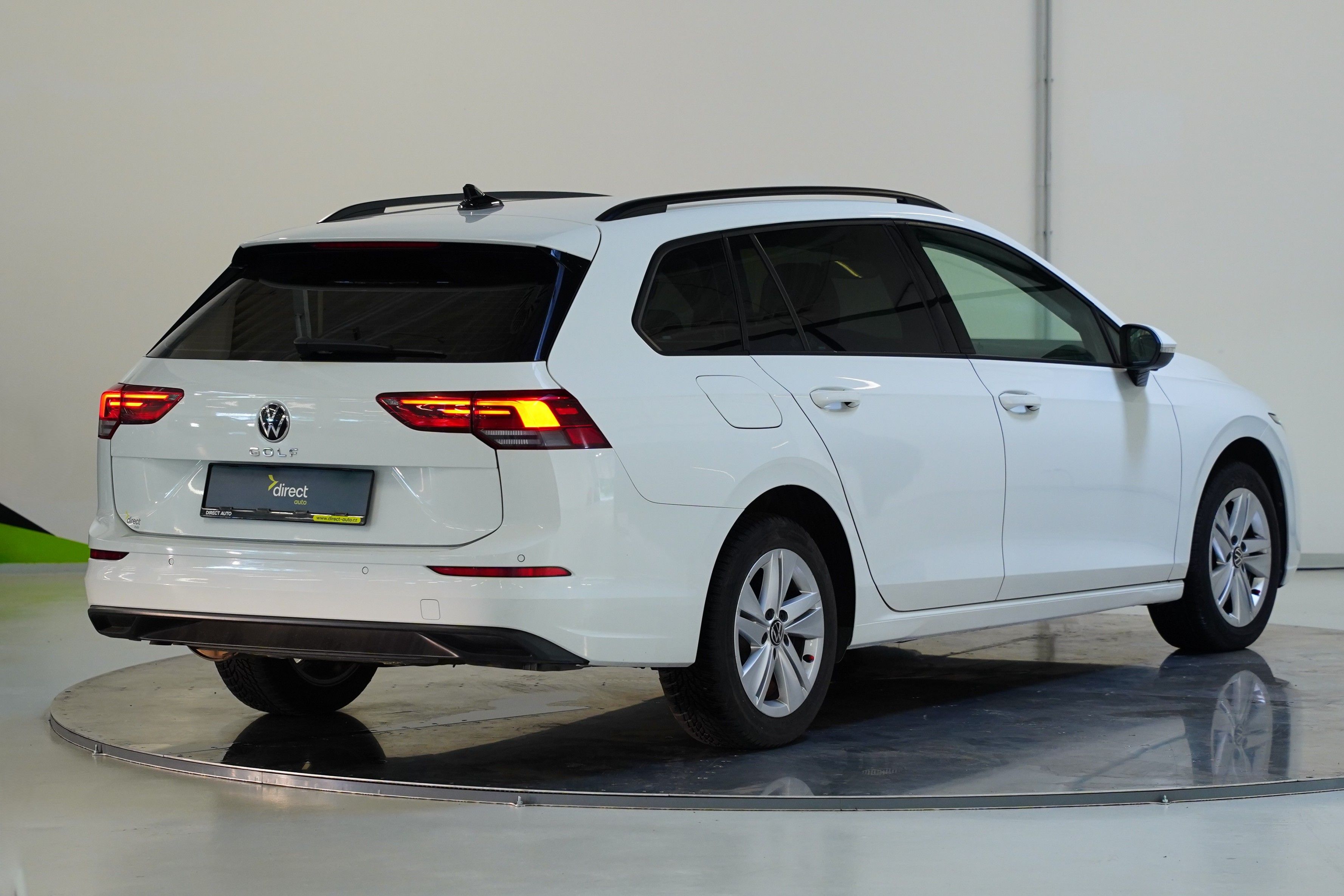 Volkswagen Golf, 2.0 TDI 85 kW Life - fotka 2