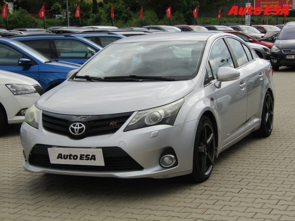 Toyota Avensis, 2.2D - fotka 3