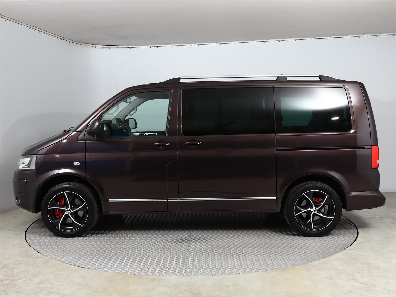Volkswagen Multivan, 2.0 TDI 4Motion, Highline - fotka 3