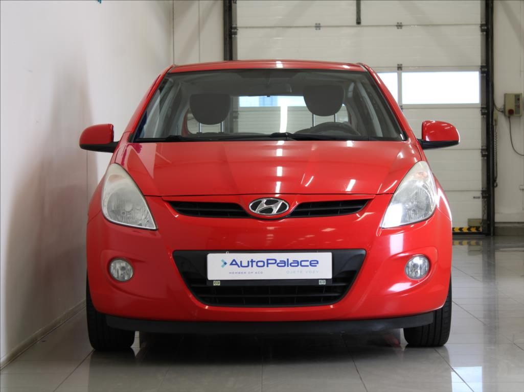 Hyundai i20, 1,3 i 57kW KLIMATIZACE ČR - fotka 2