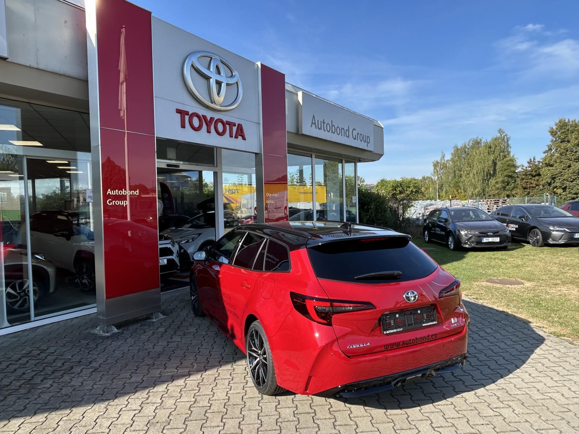 Toyota Corolla, 1.8 HEV GR SPORT JBL - fotka 4