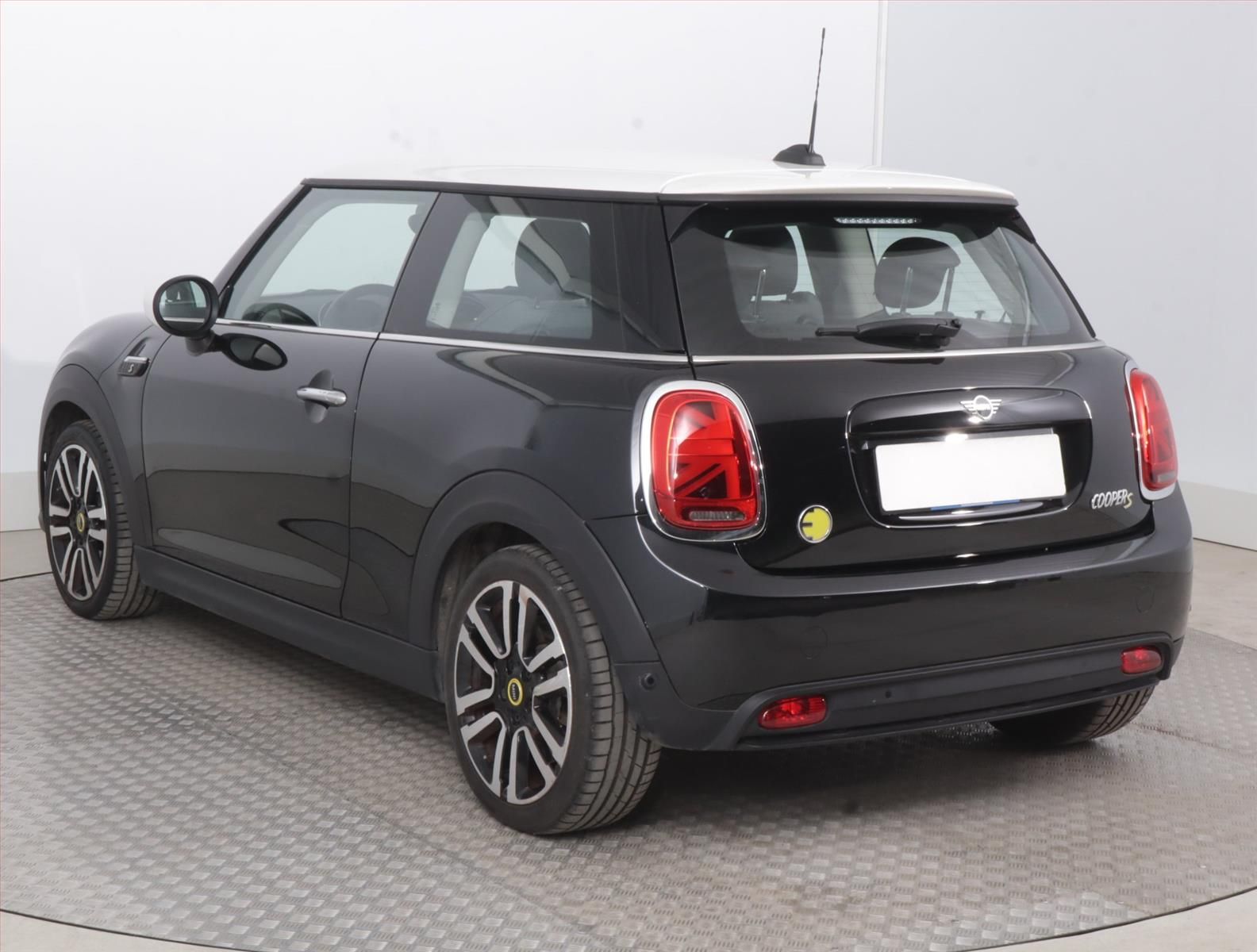 Mini, Cooper SE 32 kWh, Automat - fotka 4