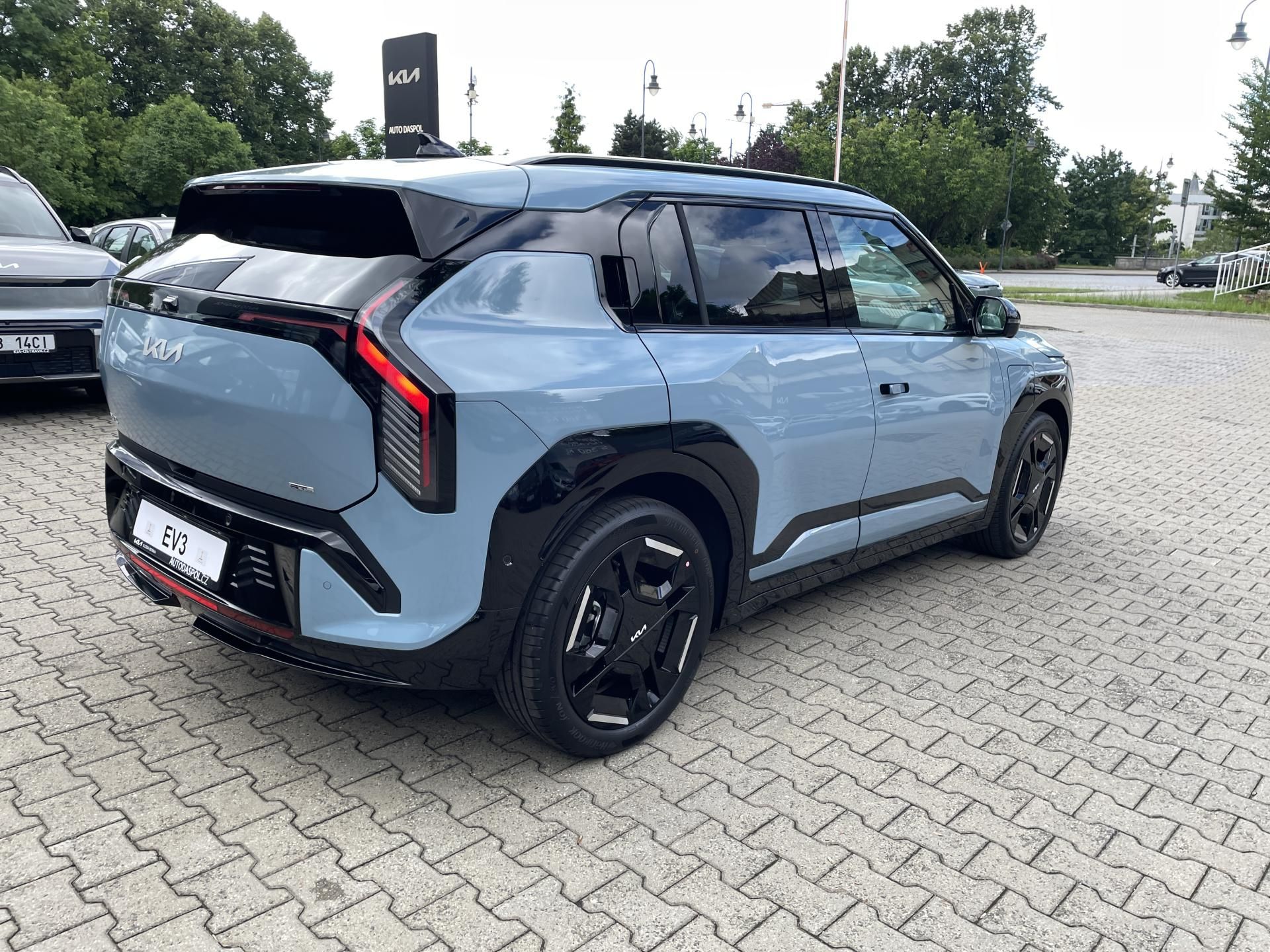Kia EV3, 4x2 GT-LINE 150 kW - fotka 3