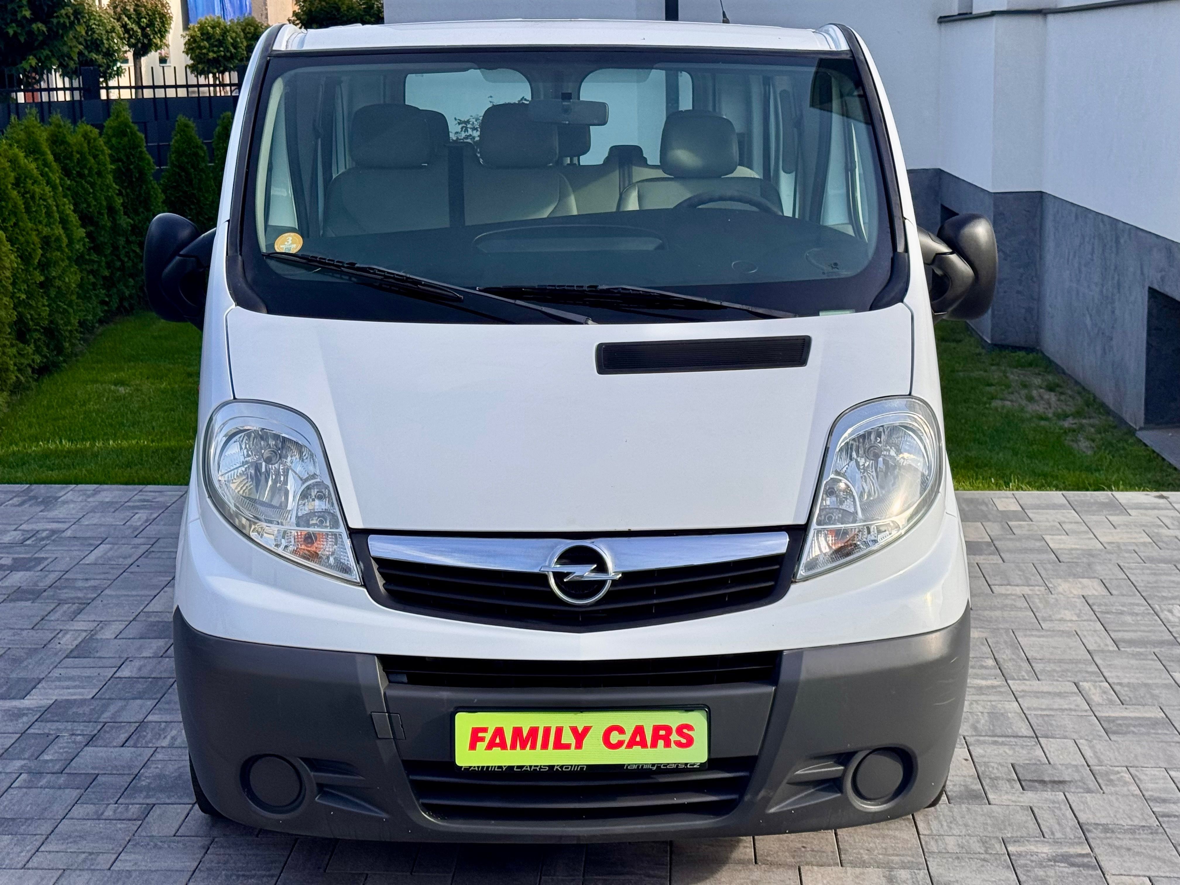 Opel Vivaro, 2.0,1.MAJITEL,6MÍST,AC,TAŽNÉ - fotka 2
