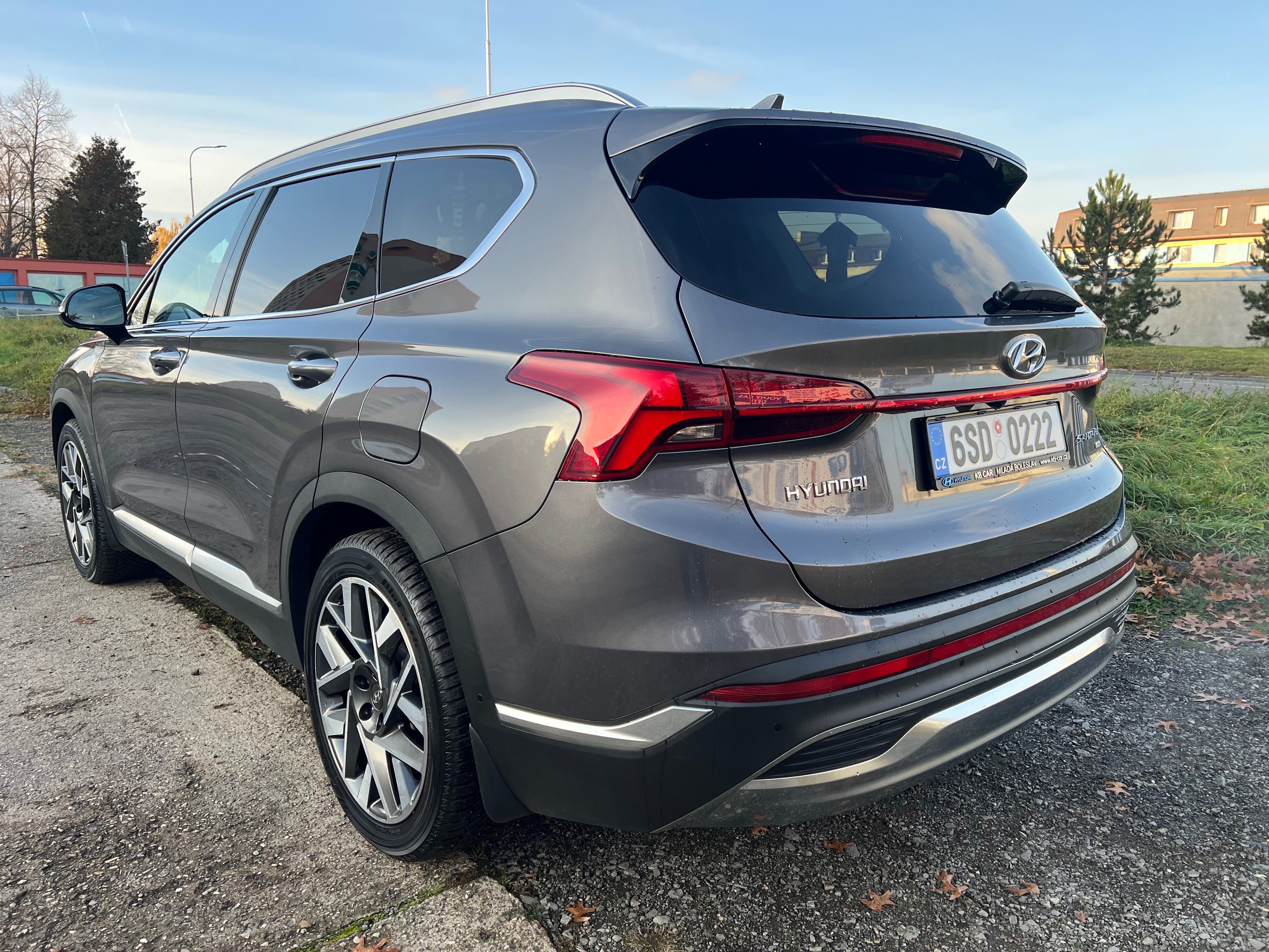 Hyundai Santa Fe, Hyundai Santa Fe 4x4 147 kW D - fotka 5