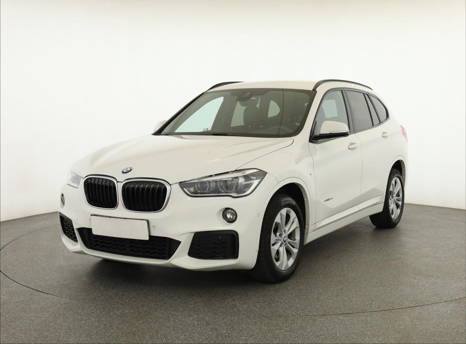 BMW X1, sDrive18d, Automat - fotka 2