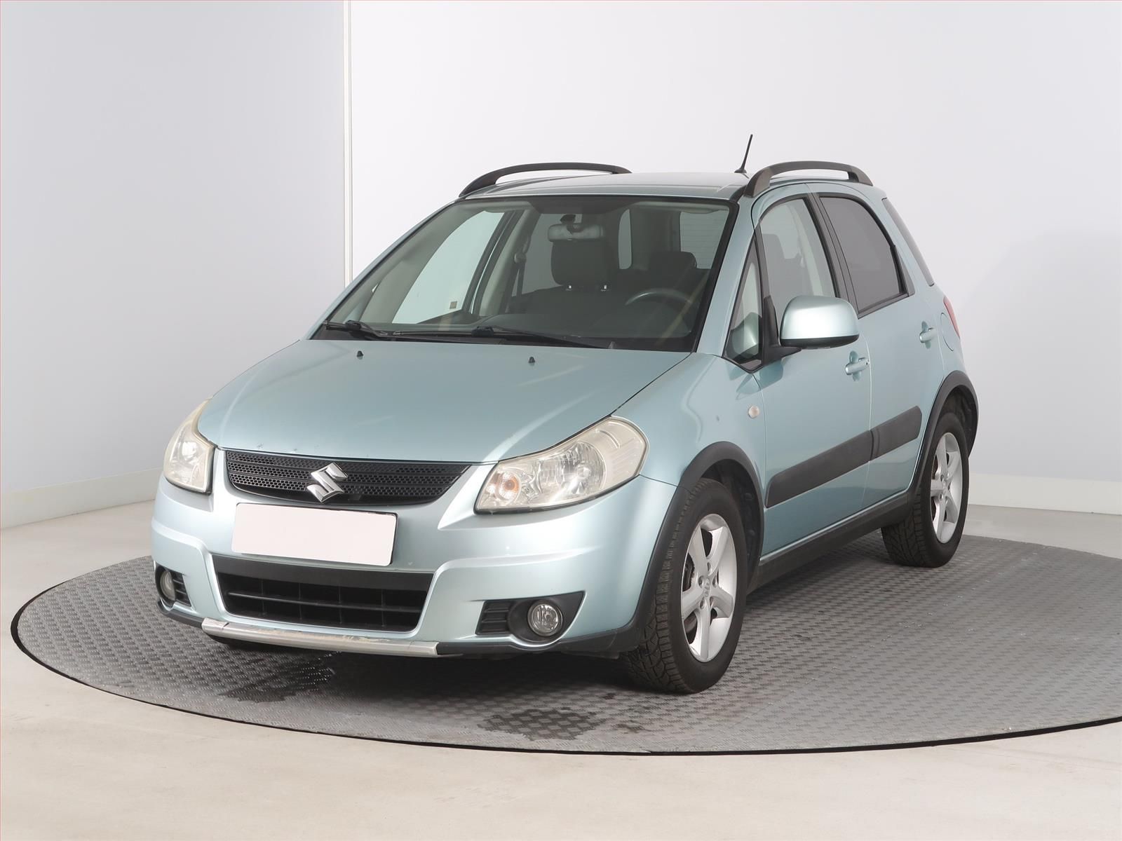 Suzuki SX4, 1.6 VVT, ČR,1.maj - fotka 2