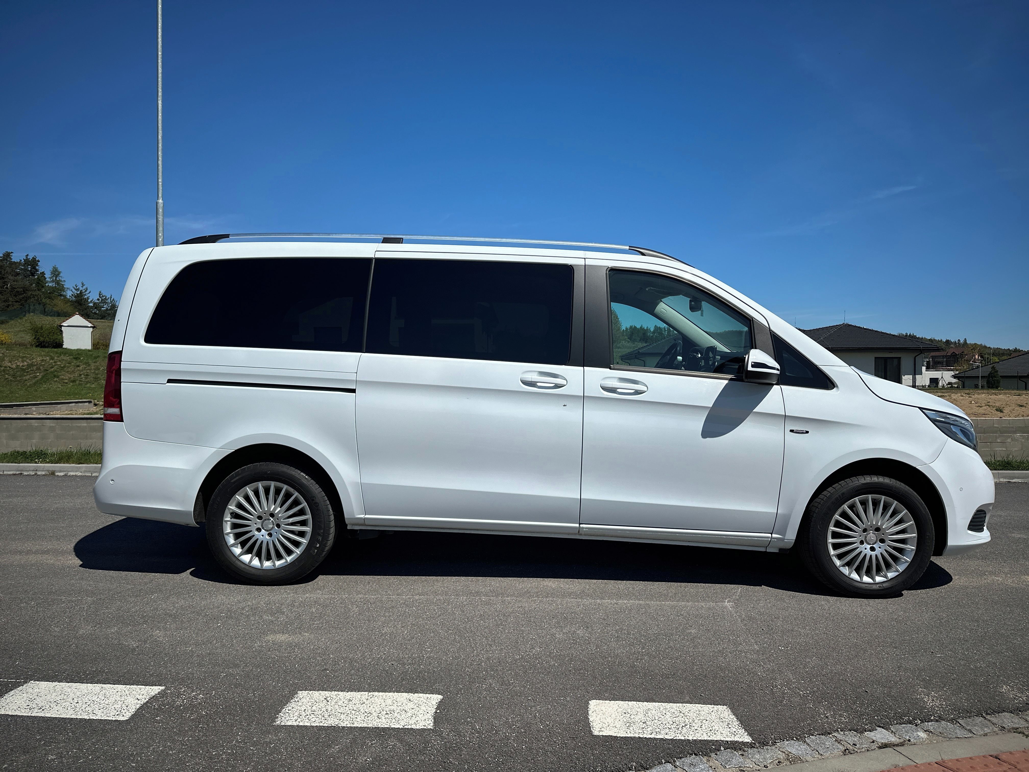 Mercedes-Benz Třídy V, V250 L 4x4 DPH 7-Míst Webasto - fotka 4