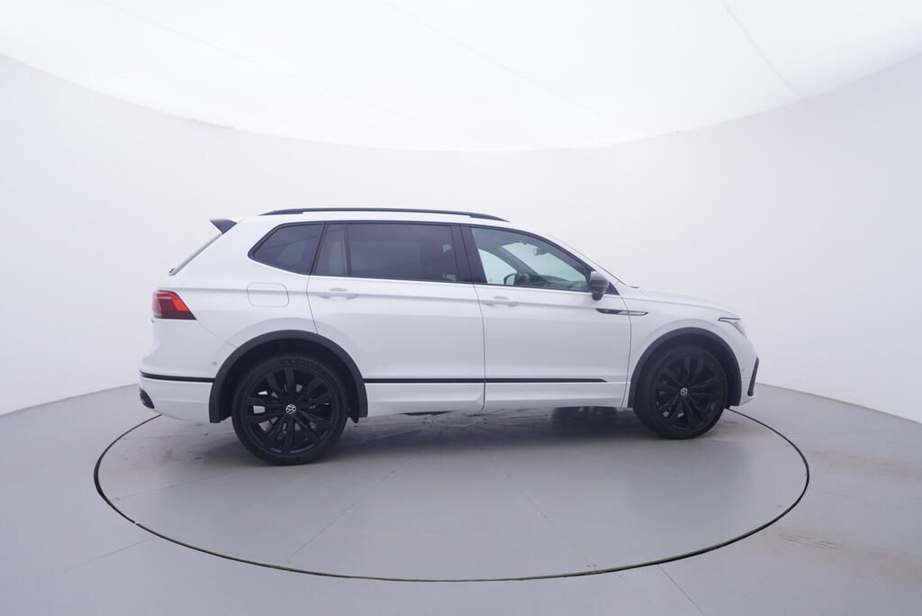Volkswagen Tiguan, R-Line 2.0 TSI 180 kW - fotka 6
