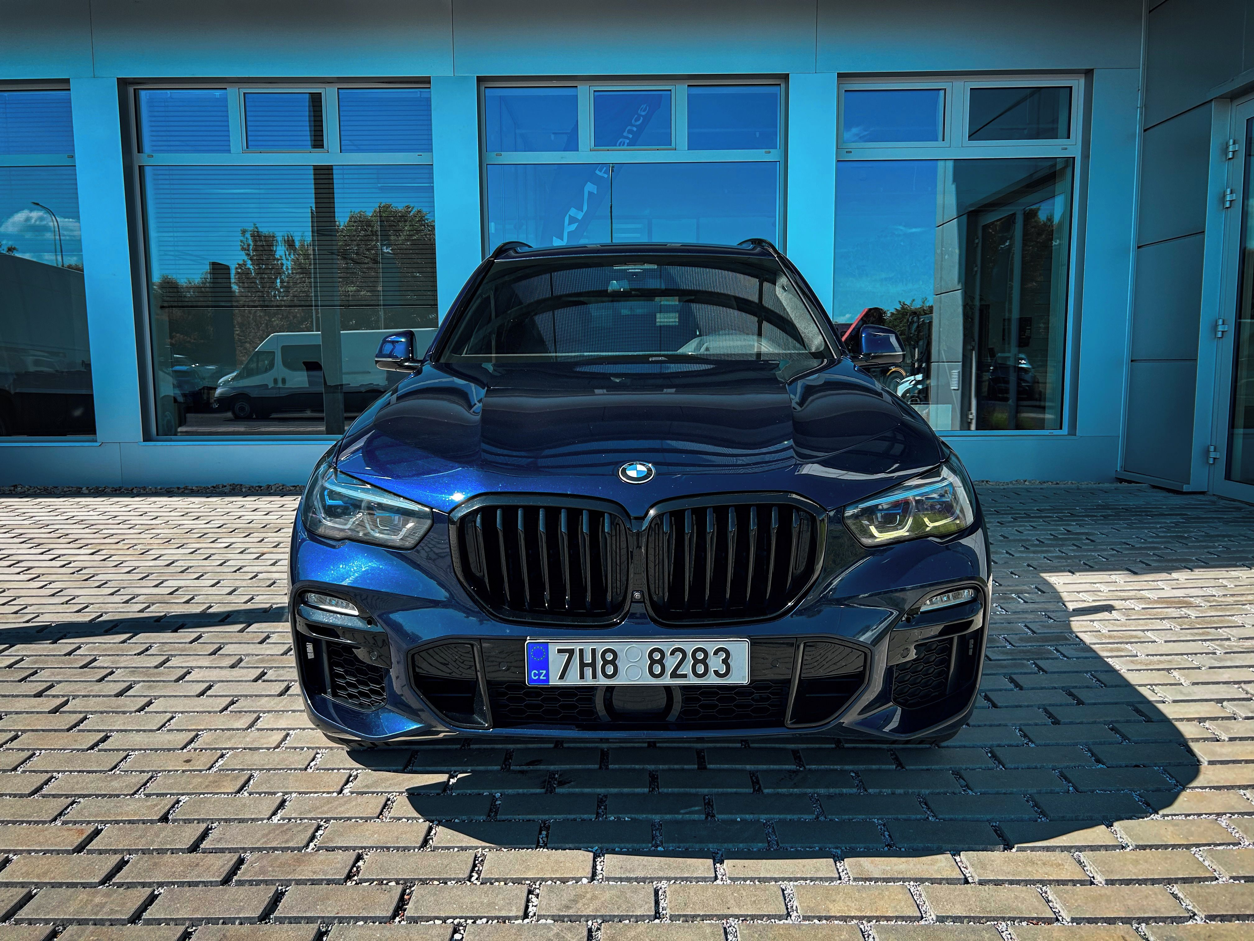 BMW X5, M50i xDrive INDIVIDUAL + LASER - fotka 2