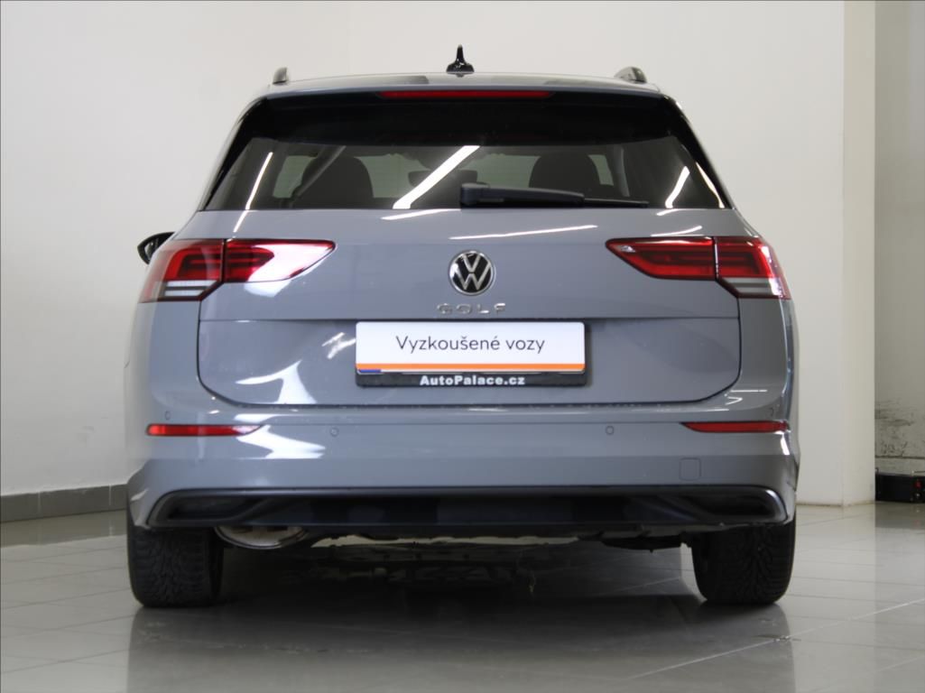 Volkswagen Golf, 1,5 TSI Life Variant 141tkm.ČR - fotka 4