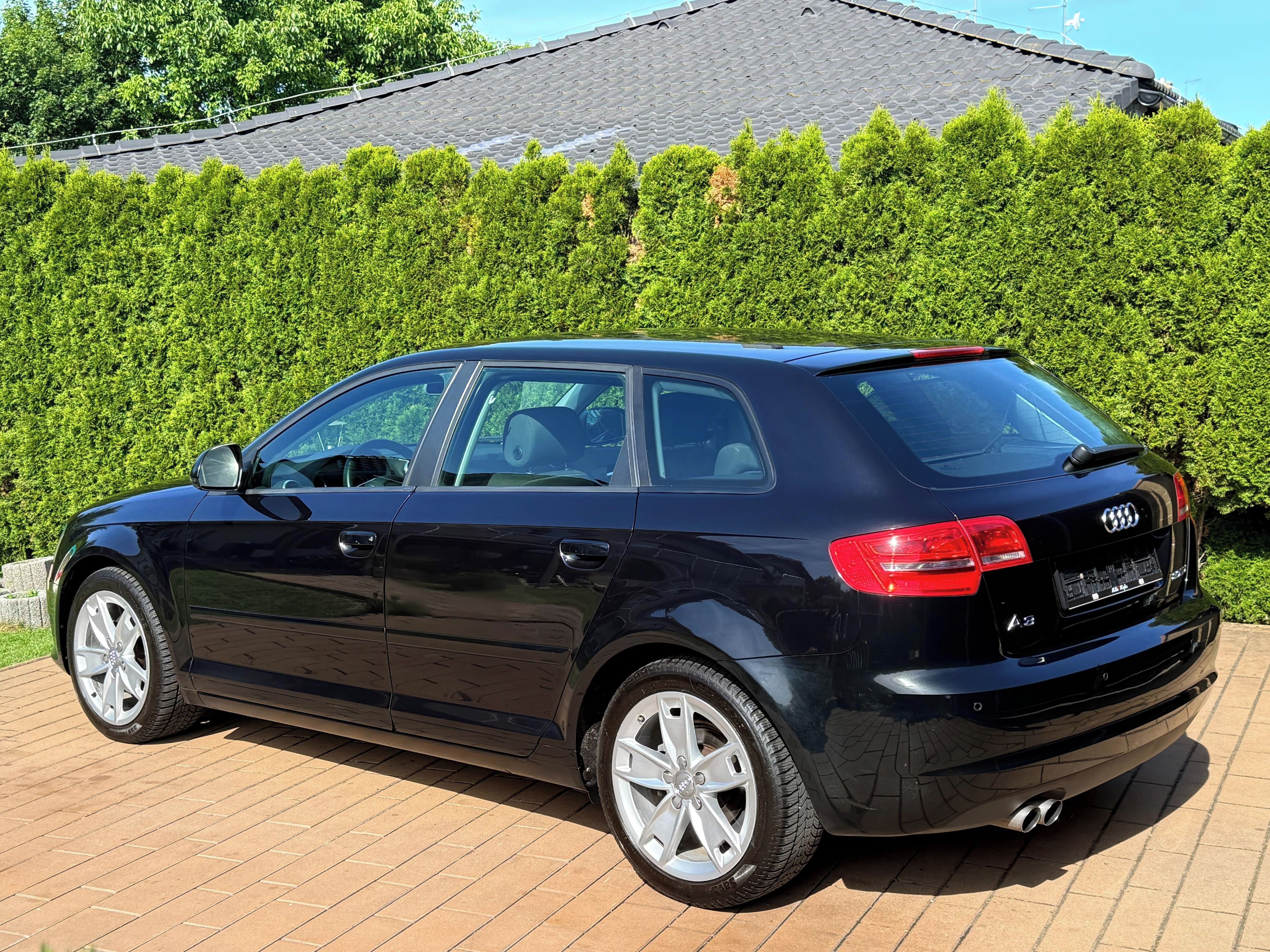 Audi A3, 2.0TDi DSG SPORTBACK Xen 1.Maj - fotka 3
