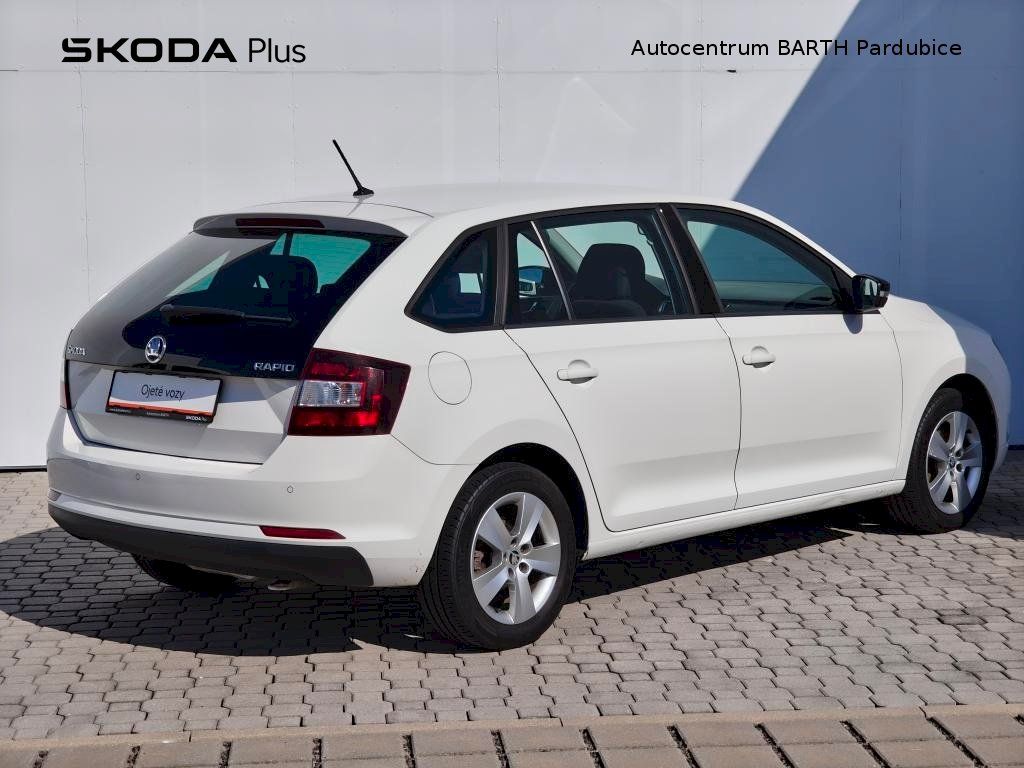 Škoda Rapid, Spaceback / 1,4 TDI / 66 kW / - fotka 2