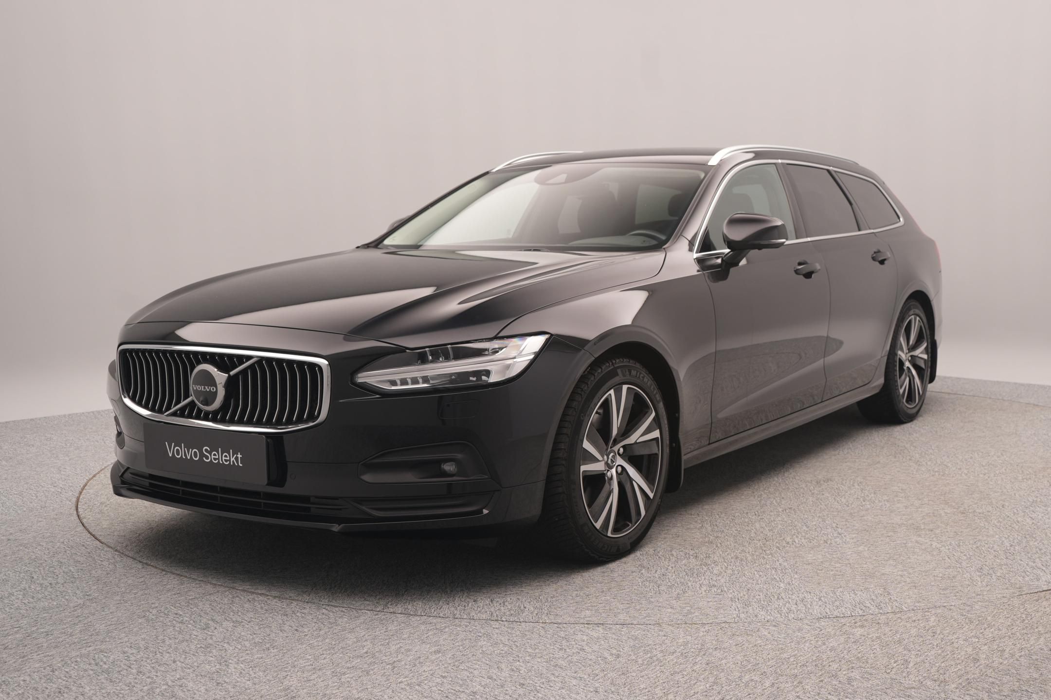 Volvo V90, B4 MOMENTUM AUT 1.maj