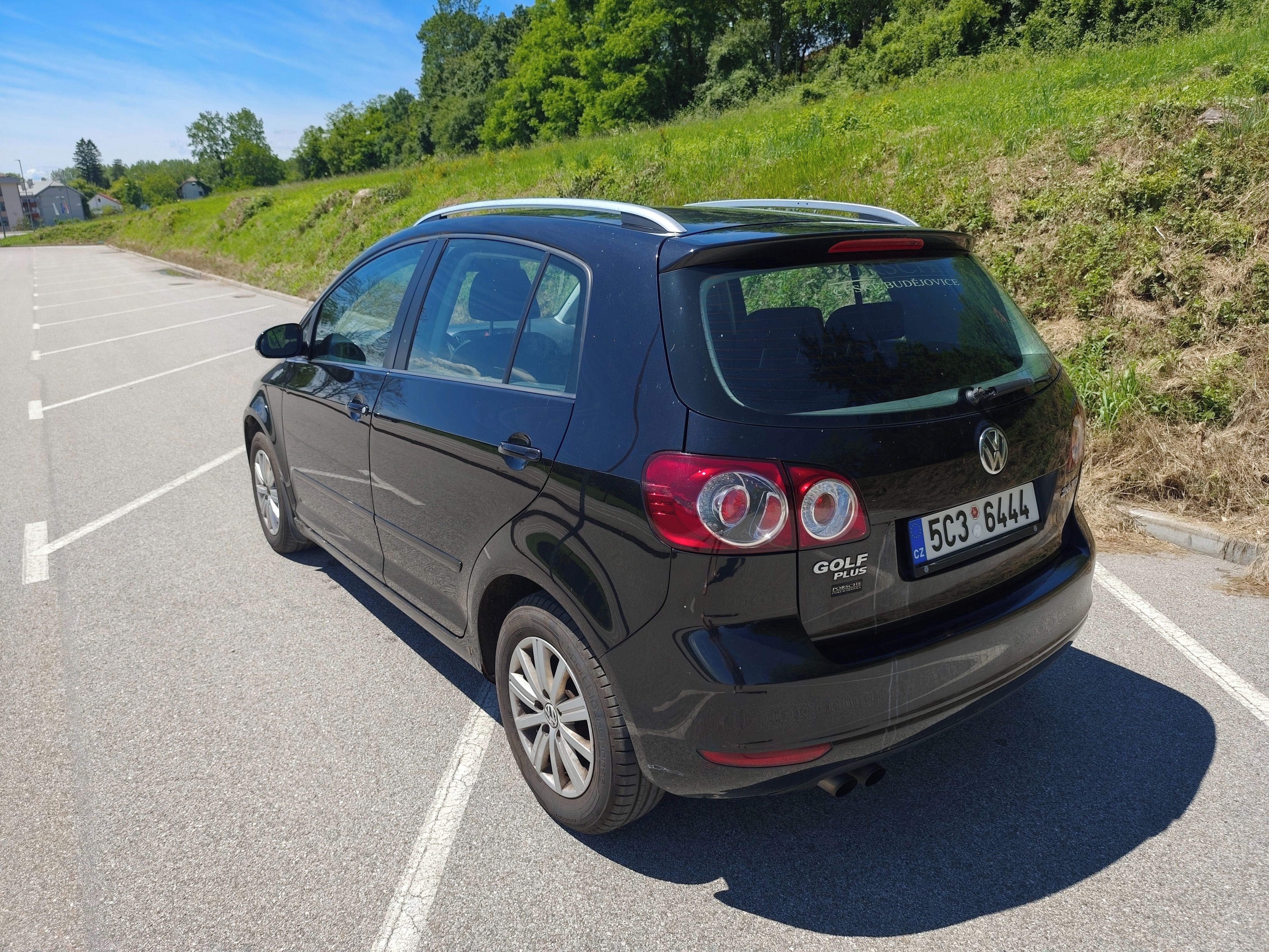 Volkswagen Golf Plus, 2.0 TDI platná STK 01/28 - fotka 5