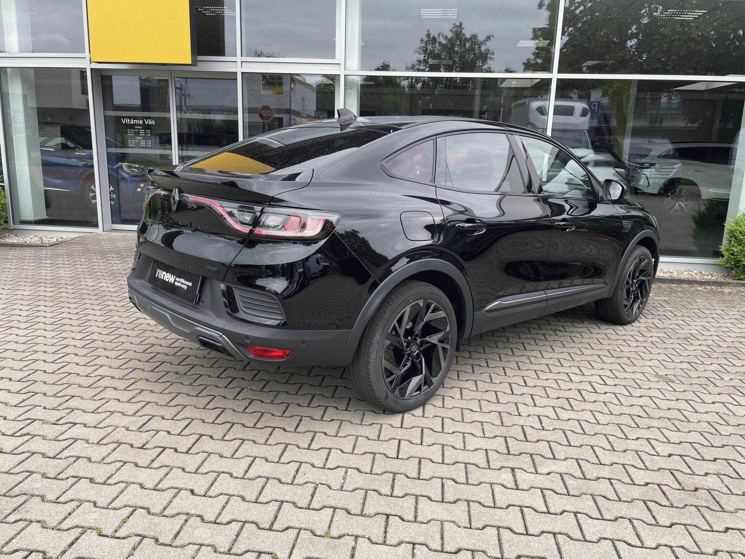 Renault Arkana, E-Tech hybrid 145 esprit Alpin - fotka 2