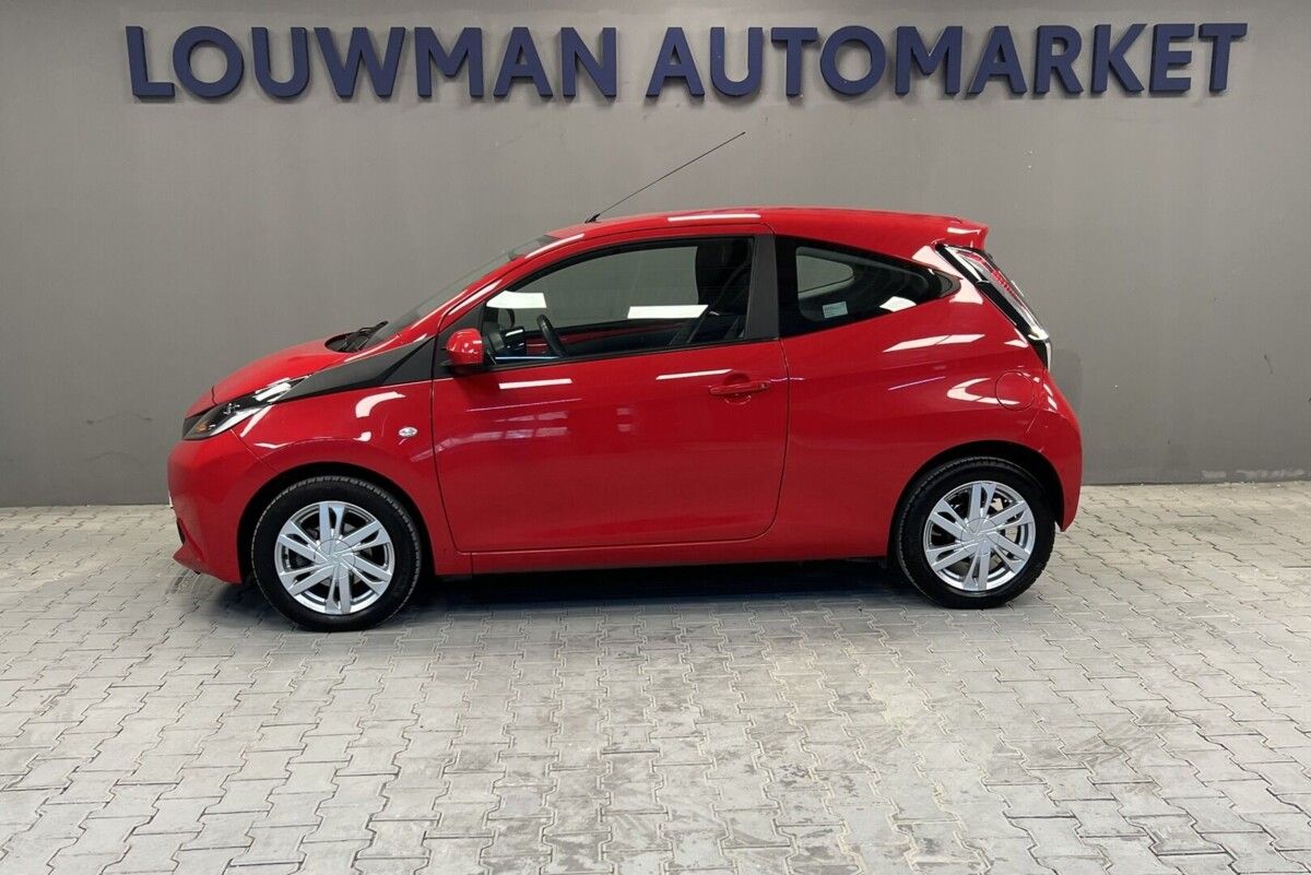 Toyota Aygo, 1.0 VVT-i  X-play - fotka 3