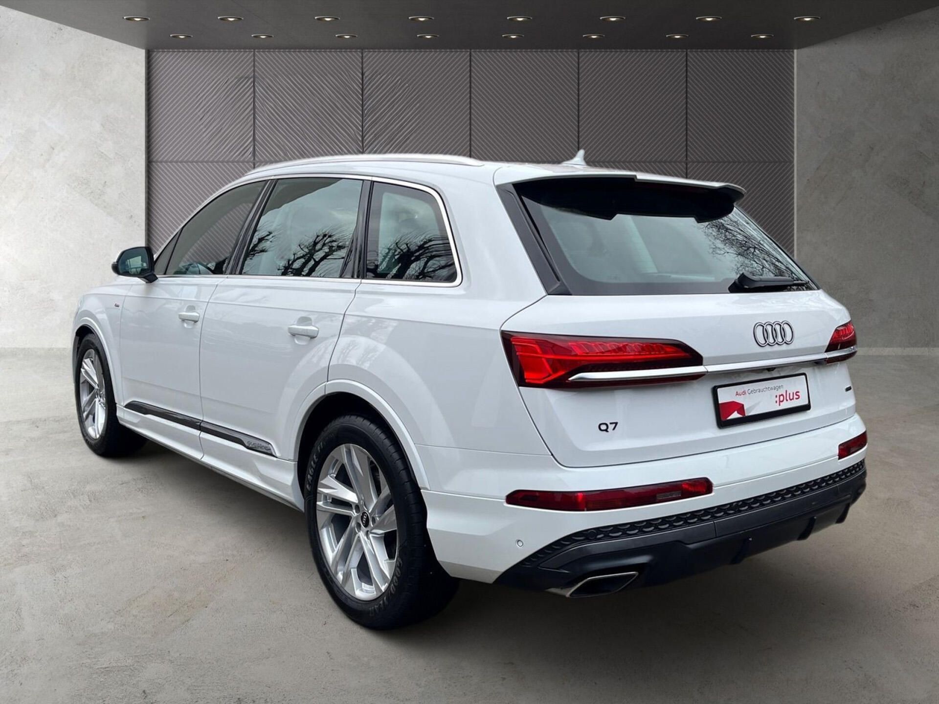 Audi Q7, TDI q 210kW S-Line Vzduch LED - fotka 2