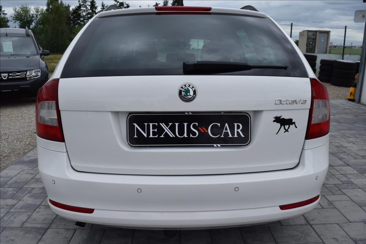 Škoda Octavia, 1,2 TSI 77KW 2XKOLA XENONY - fotka 6