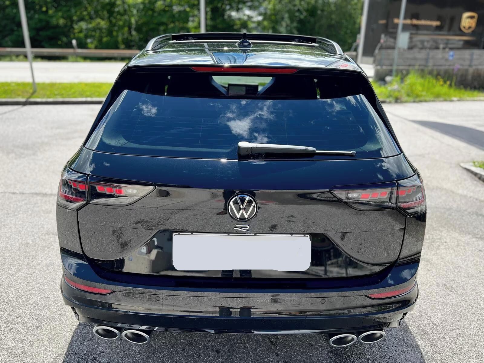Volkswagen Golf Variant, R Variant 2.0 TSI DSG 4M - fotka 6