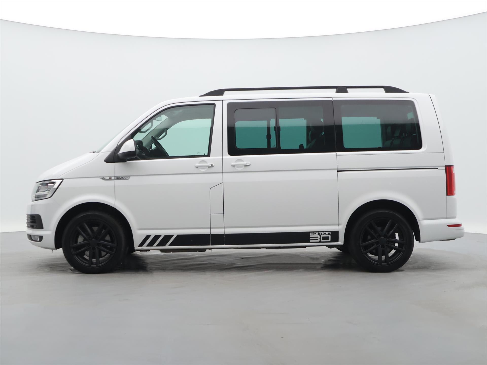 Volkswagen Multivan, 2,0 TDI 4Motion DSG Matrix 7-M - fotka 4