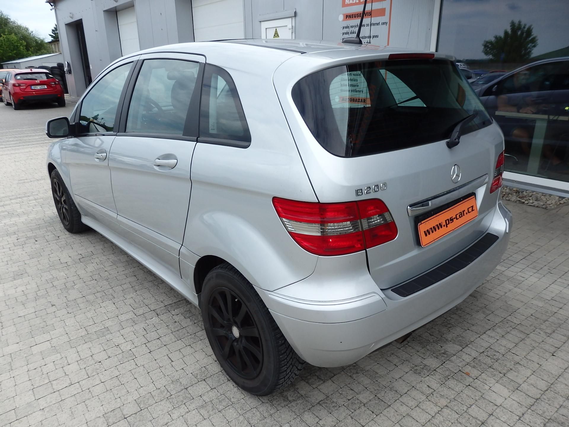 Mercedes-Benz Třídy B, B 200 100 kW 6x AIRBAG - fotka 5