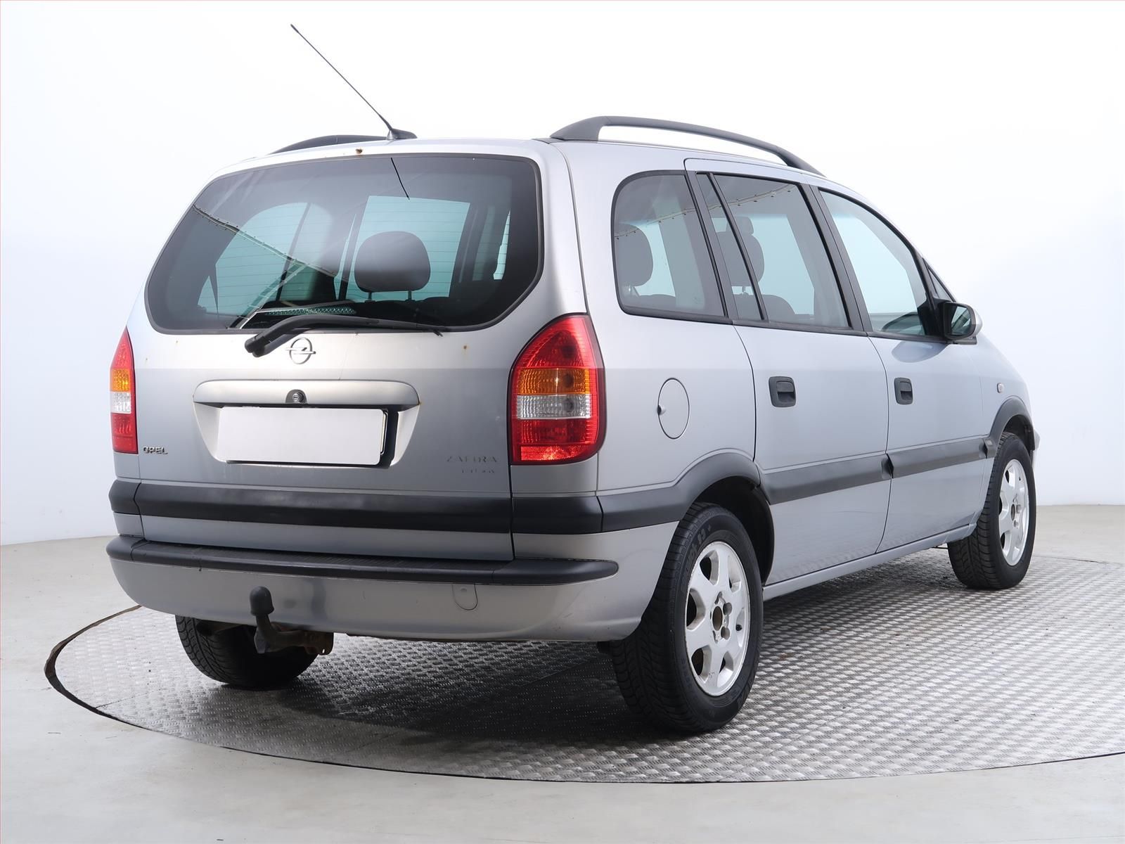 Opel Zafira, 2.2 16V, 7 míst, po STK, Tažné - fotka 5