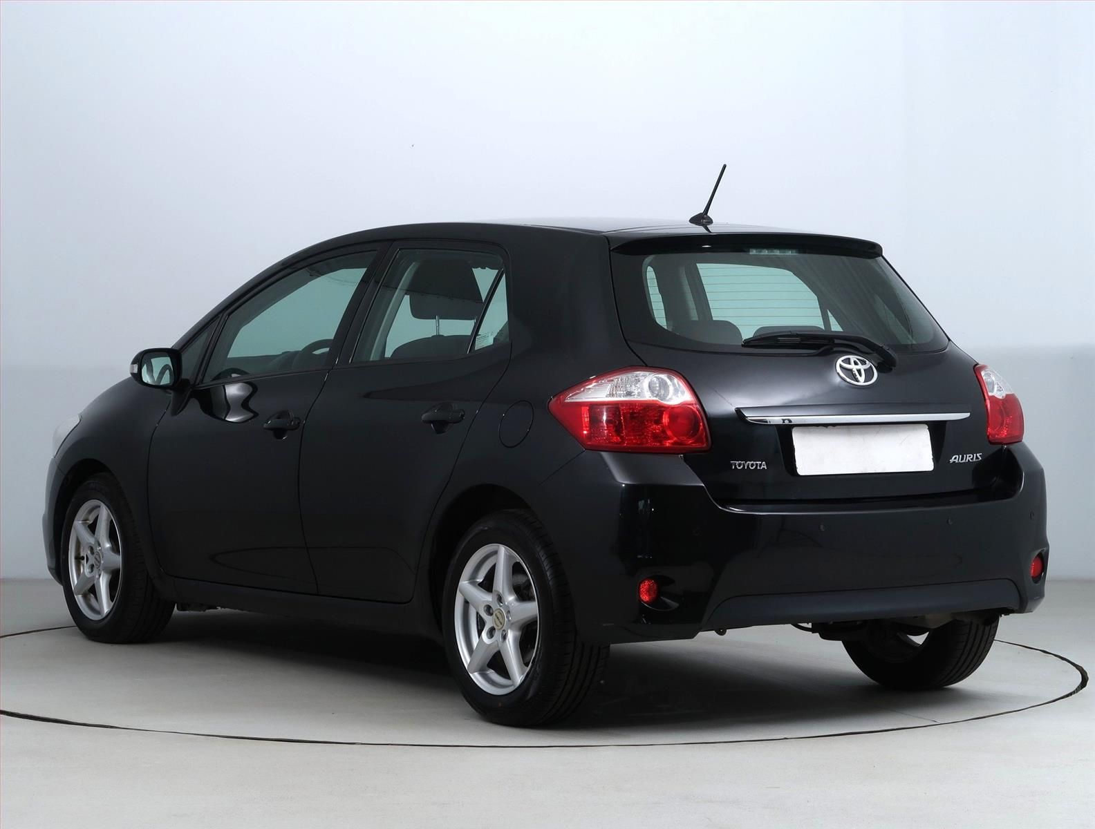 Toyota Auris, 1.6 Valvematic, Automat - fotka 4