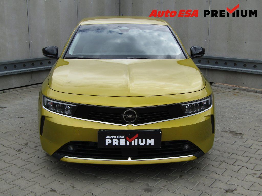 Opel Astra, 1.2 T,ČR,AC,tempo,kamera - fotka 2