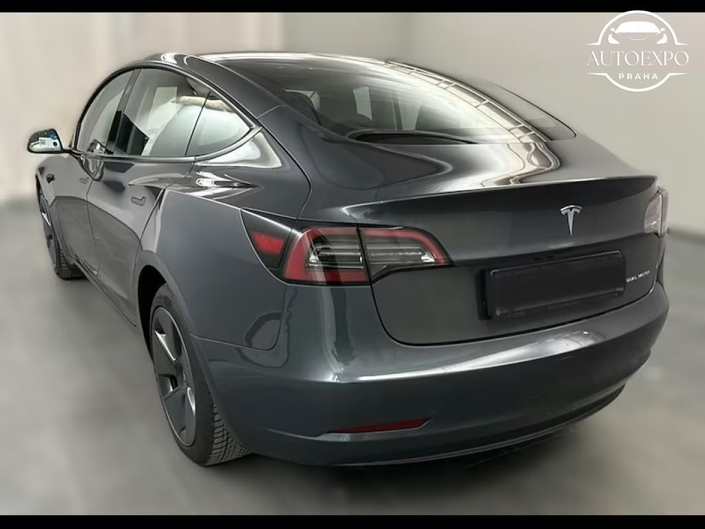 Tesla Model 3, Long Range Dual AWD - fotka 2