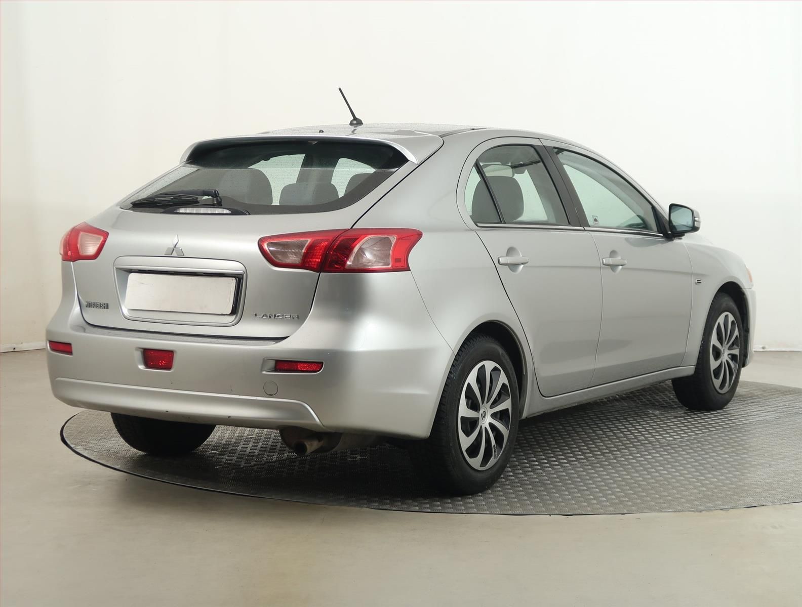 Mitsubishi Lancer, 1.6 MIVEC, Serv.kniha - fotka 5