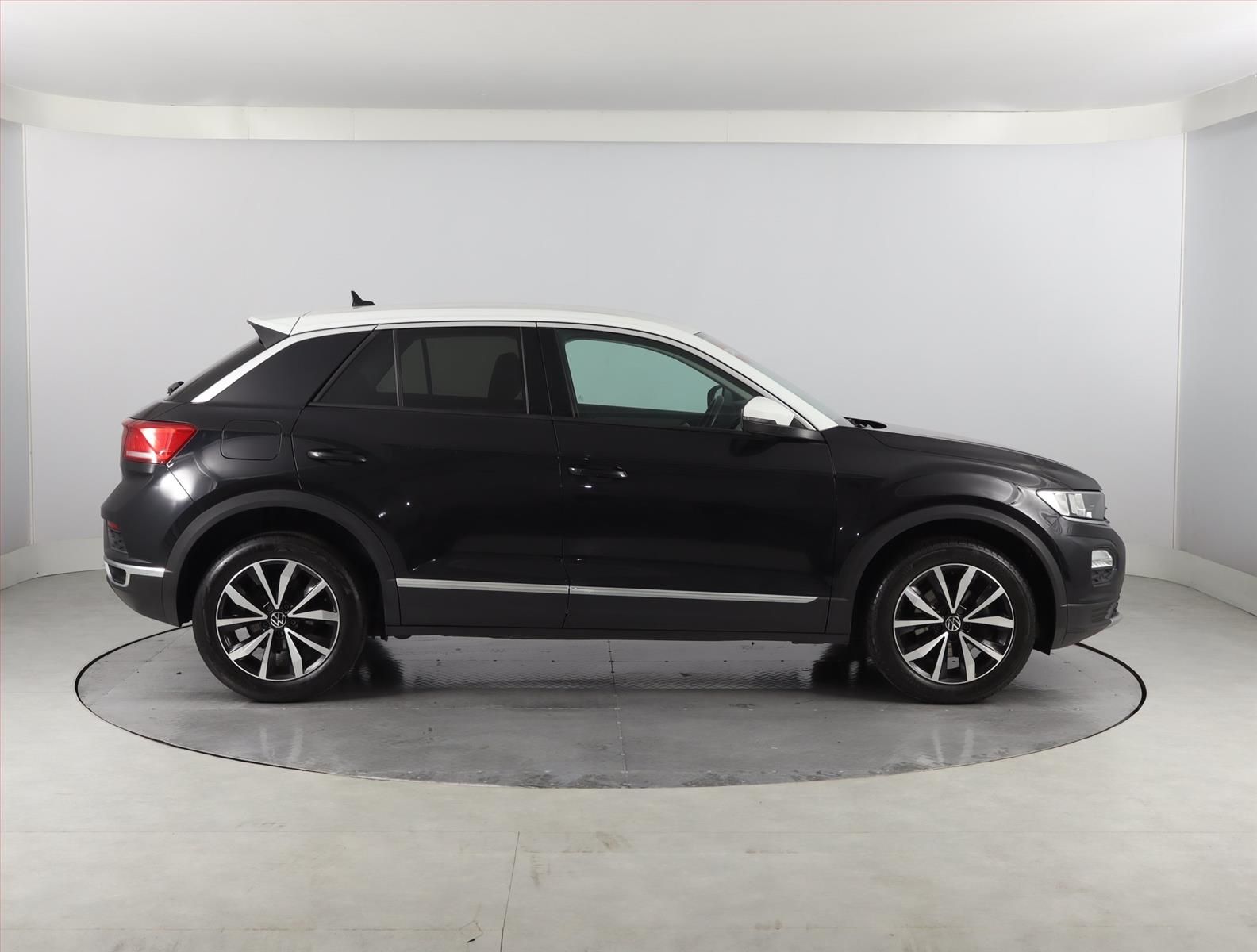 Volkswagen T-Roc, 2.0 TDI, Style, Serv.kniha - fotka 6