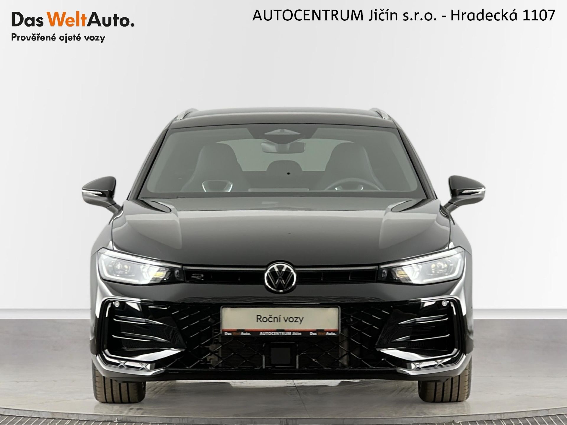 Volkswagen Passat, R-Line 2.0 TSI 195kW 4Motion D - fotka 4