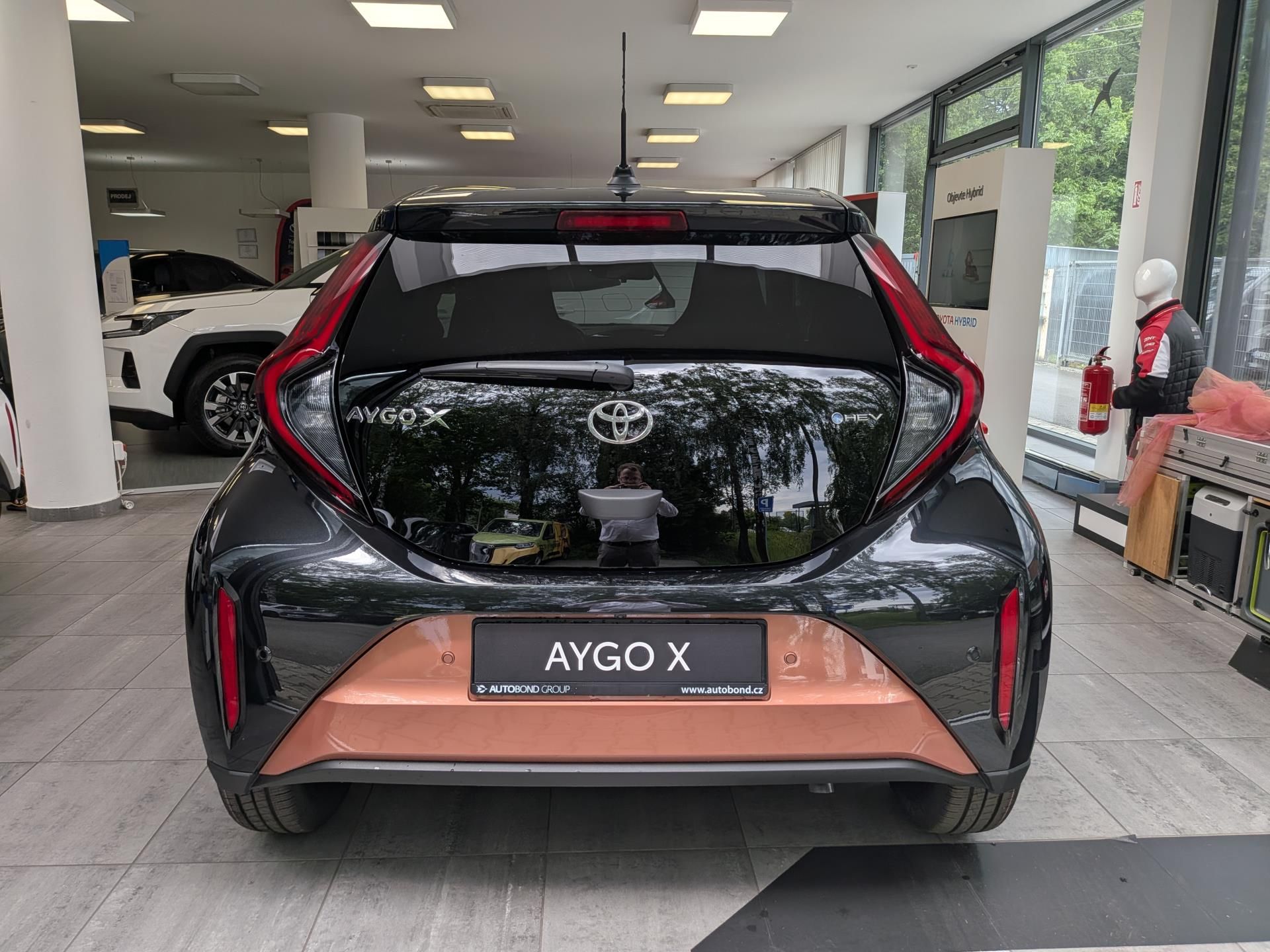 Toyota Aygo, 1.5 HEV, 116K, Style Smart - fotka 6