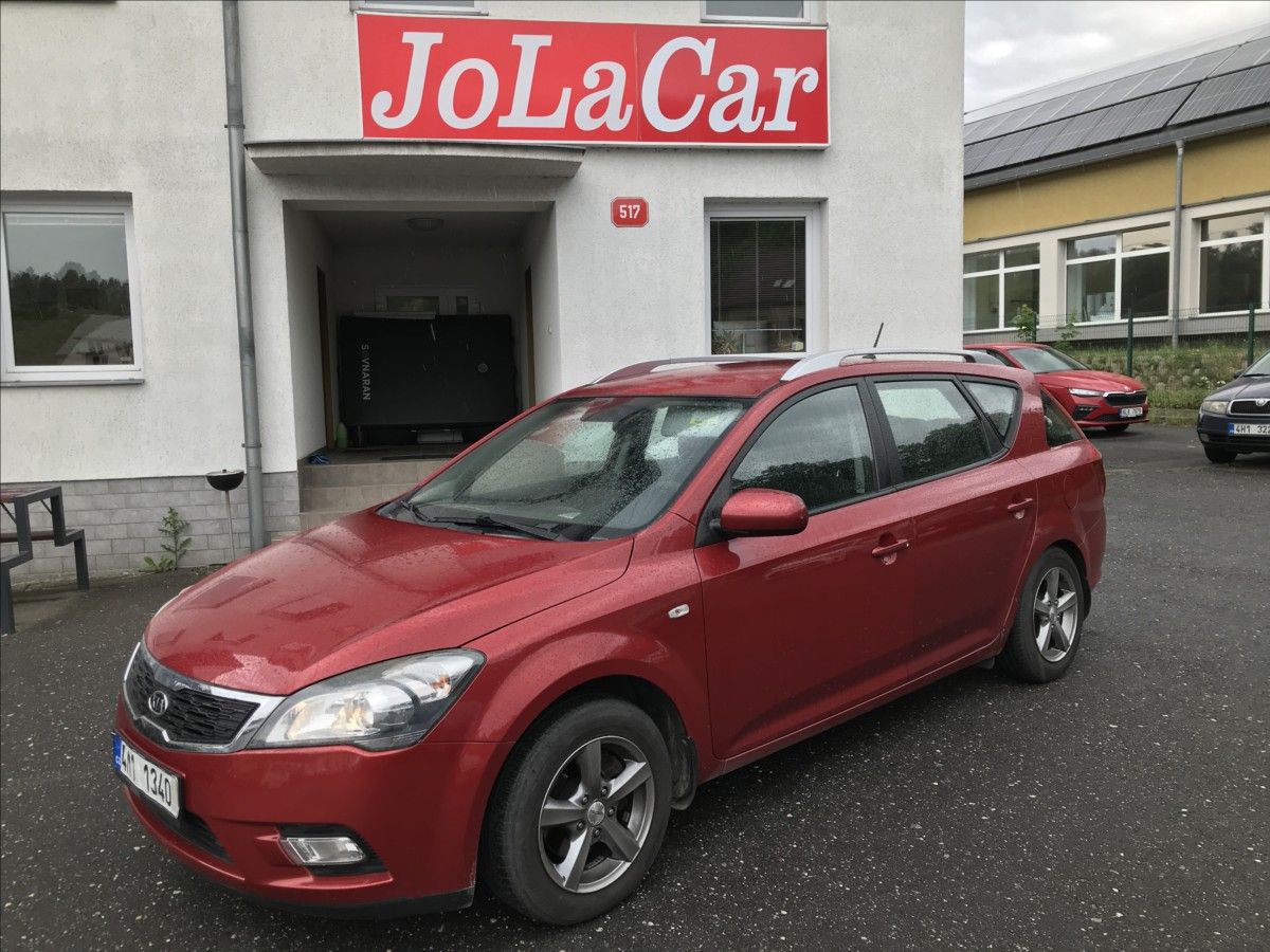 Kia Cee´d, 1,6 i 91kW Combi - fotka 3